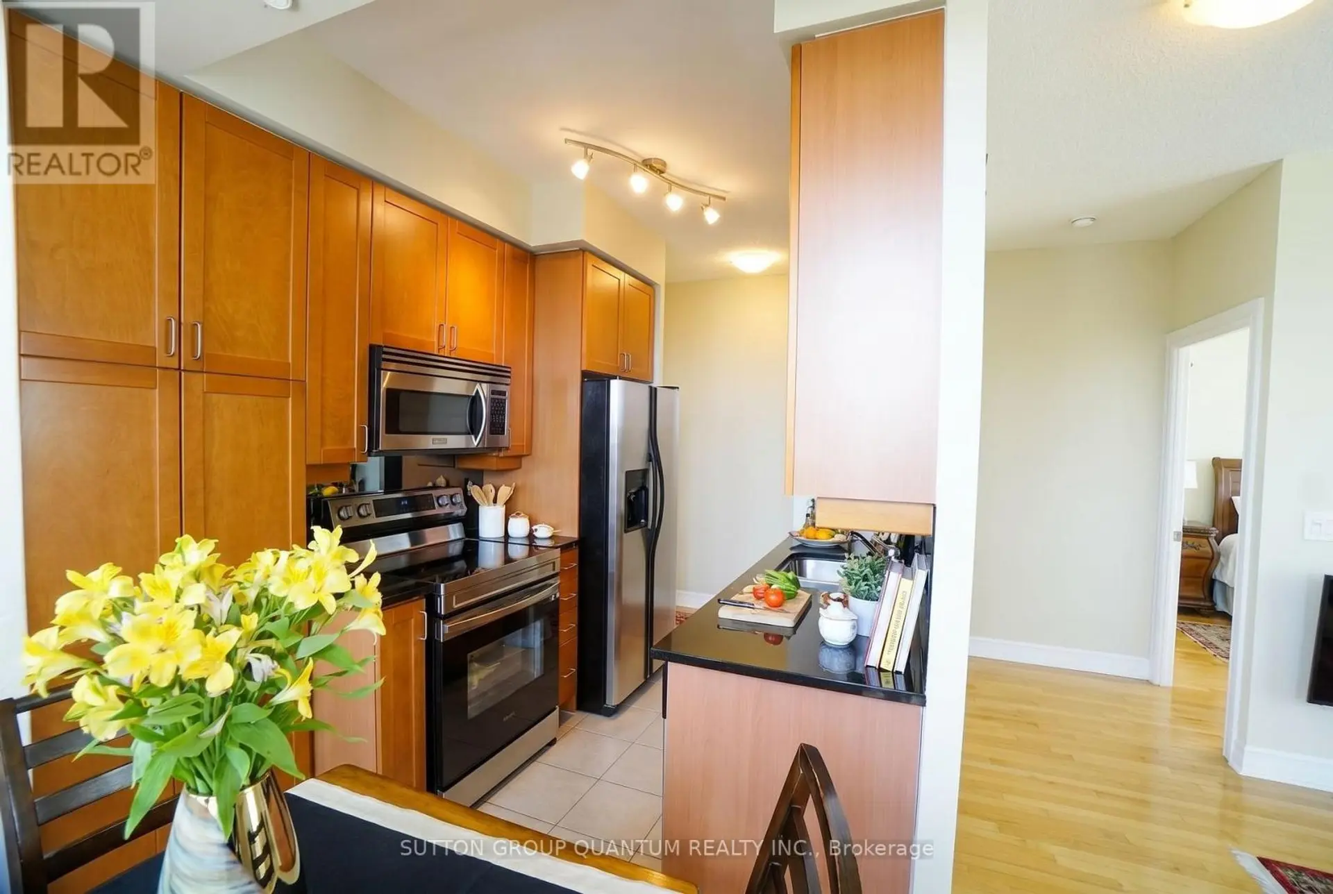 #2705 1 ELM DRIVE W - Image 9