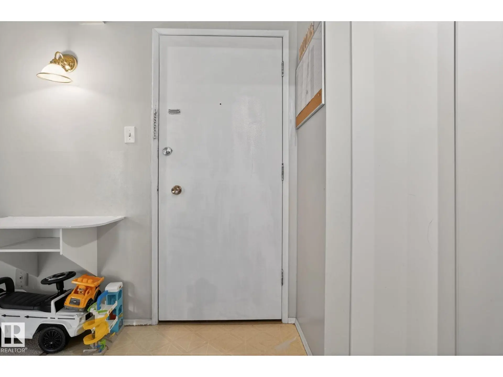 #120 5730 RIVERBEND RD NW - Image 13