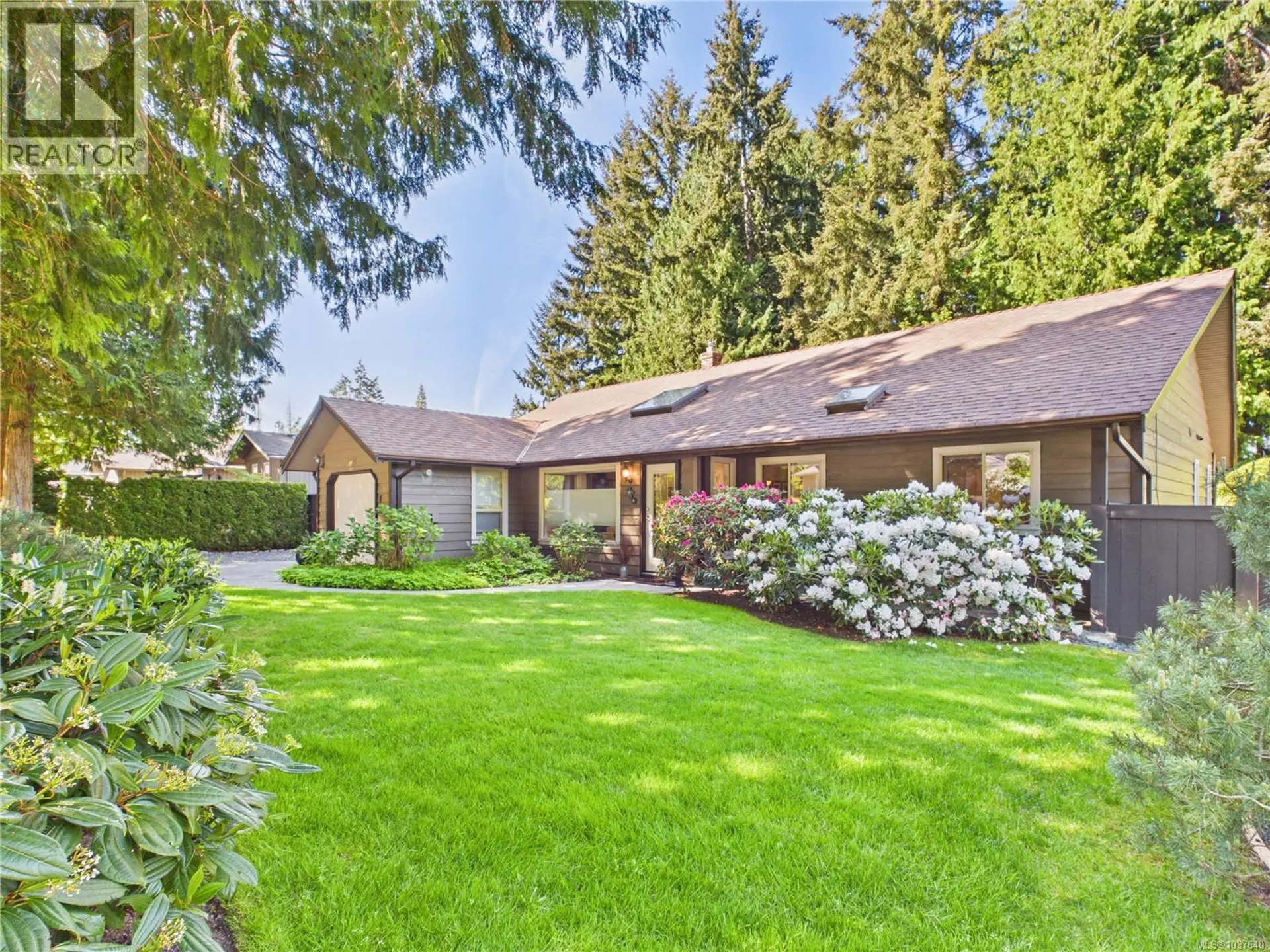 Property at 1179 Clubhouse Dr, Qualicum Beach, BC