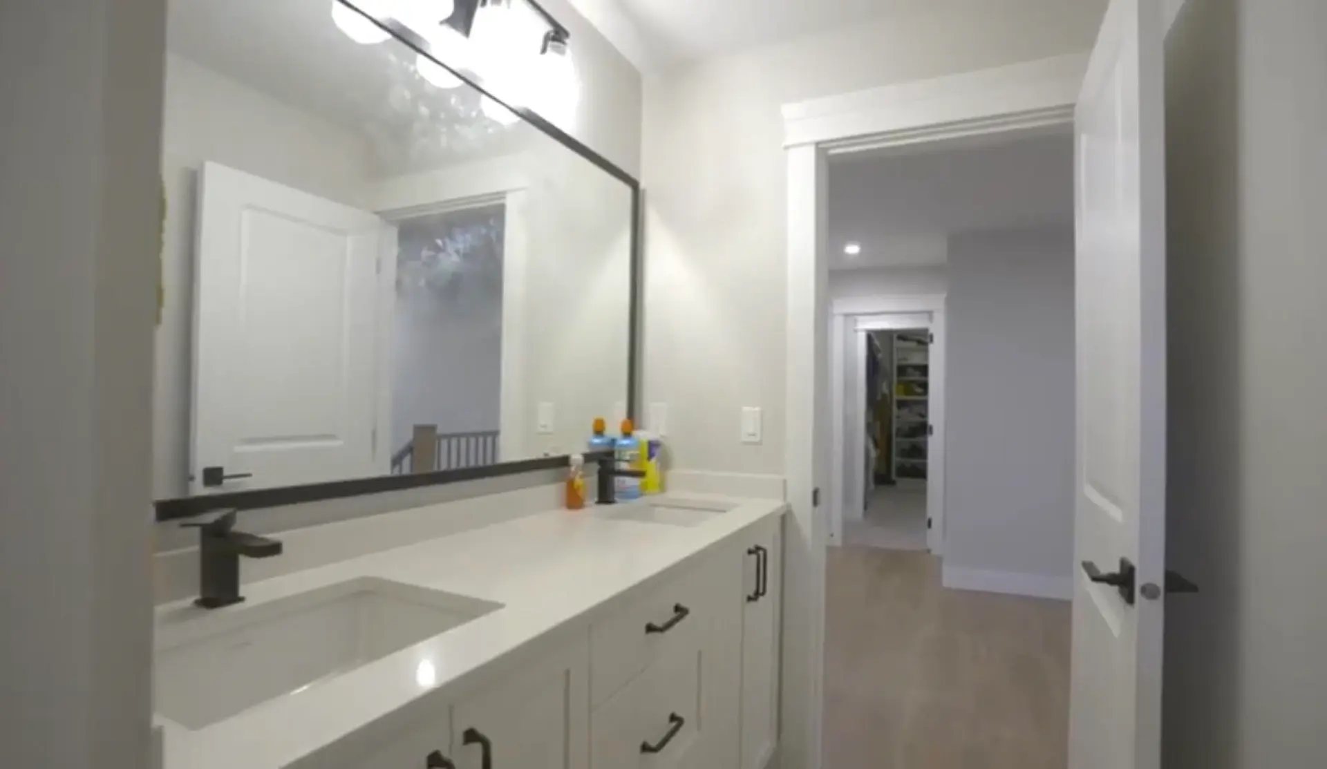 #21 4217 Old Clayburn Road - Image 7