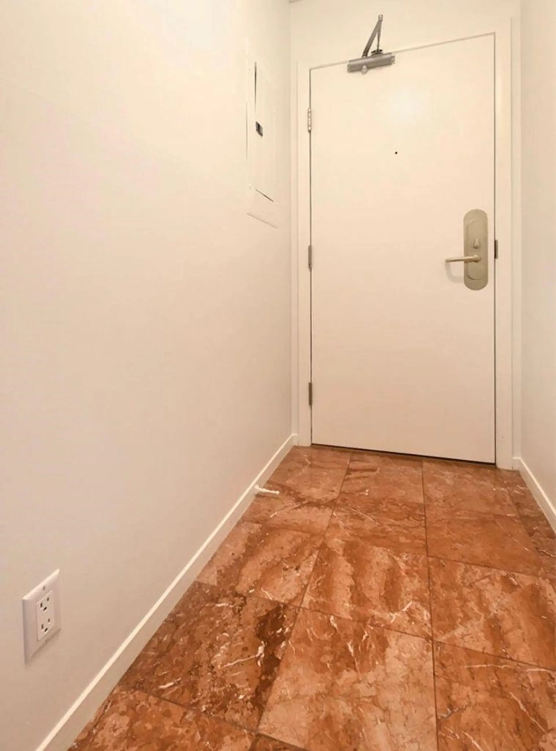 #503 1889 Alberni Street - Image 9