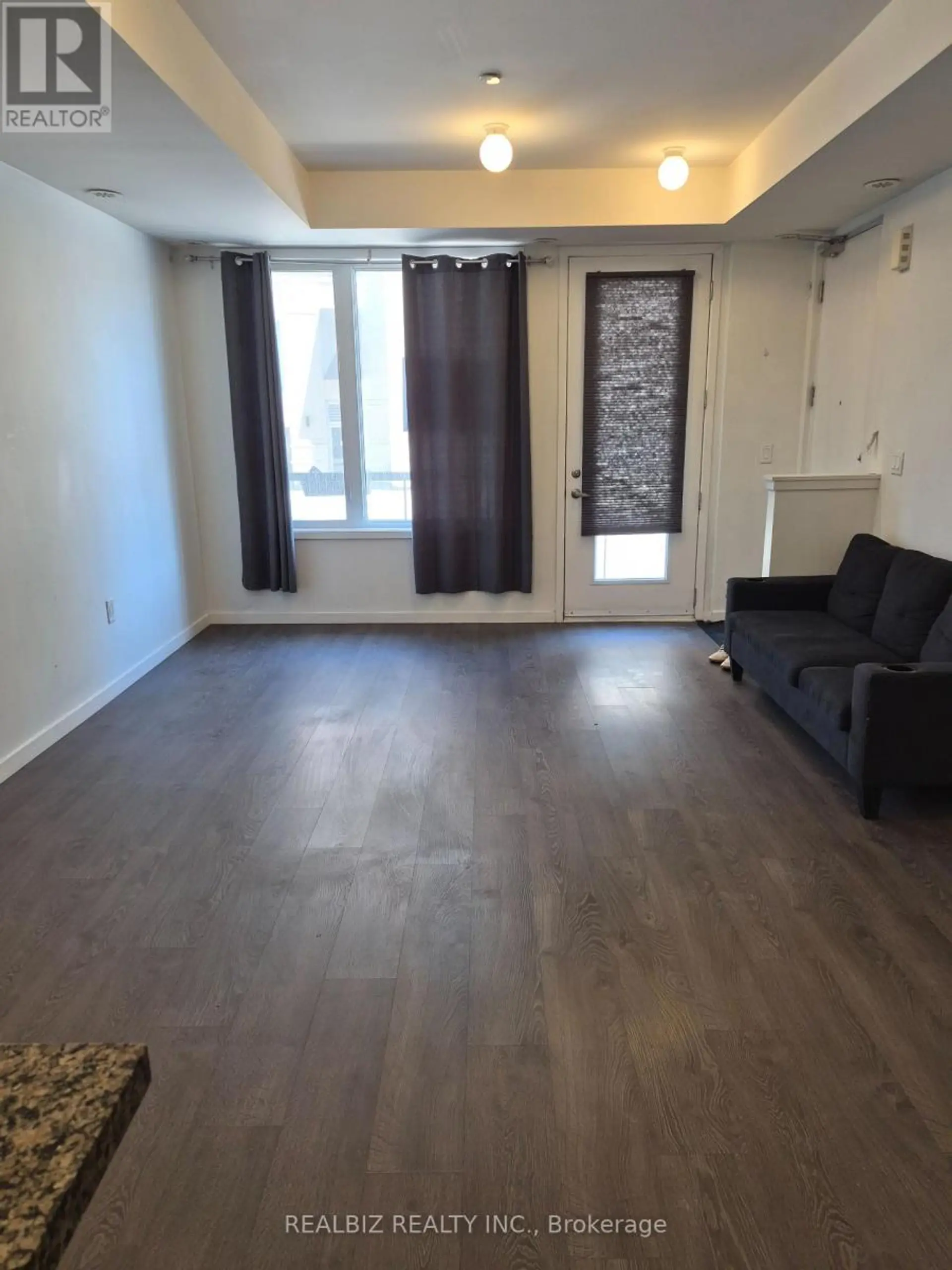 #99 500 ALEX GARDNER CIRCLE - Image 3