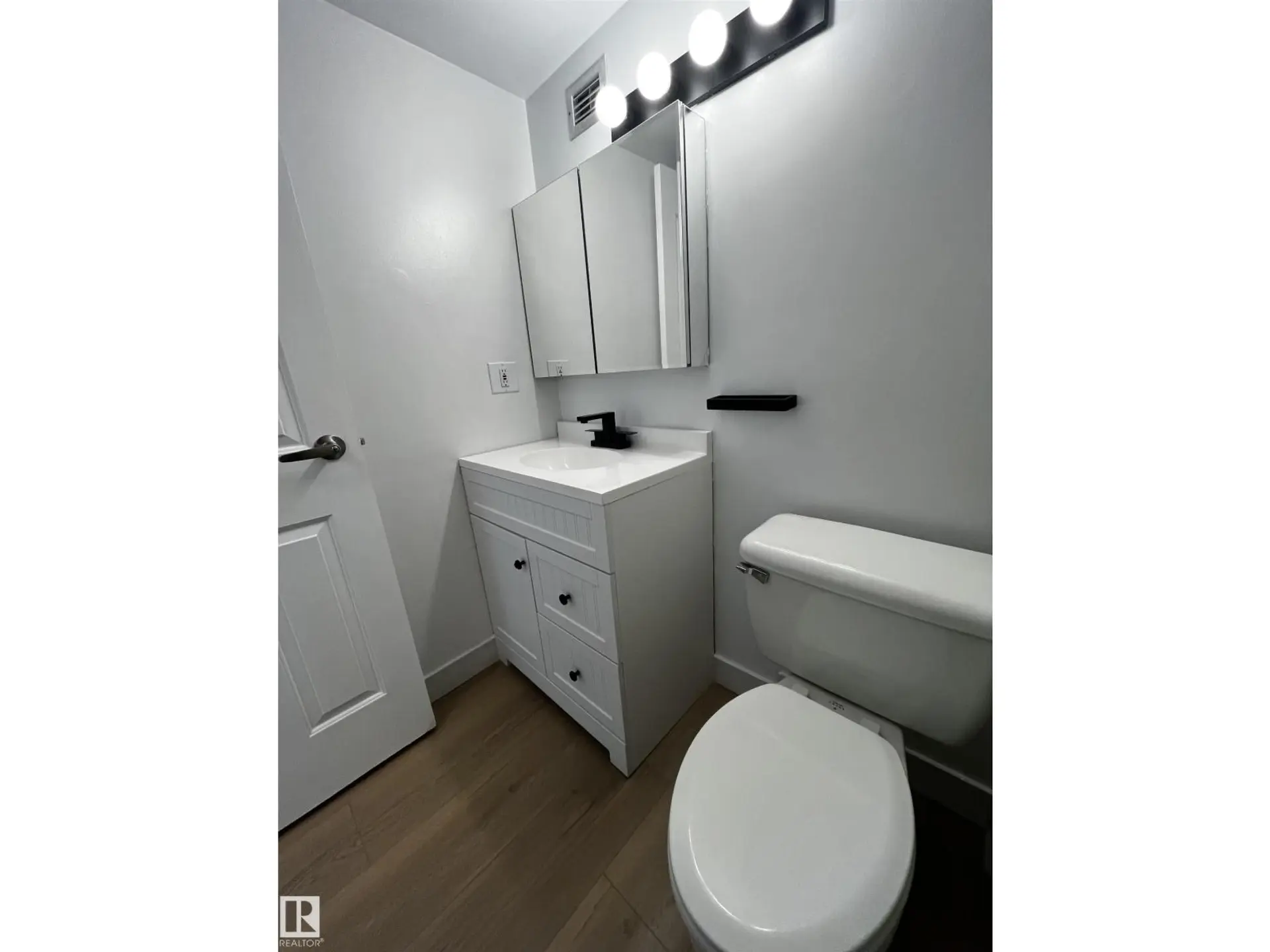 #807 10011 116 ST NW - Image 14