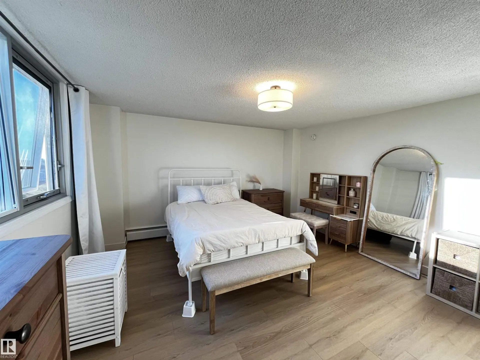 #807 10011 116 ST NW - Image 10