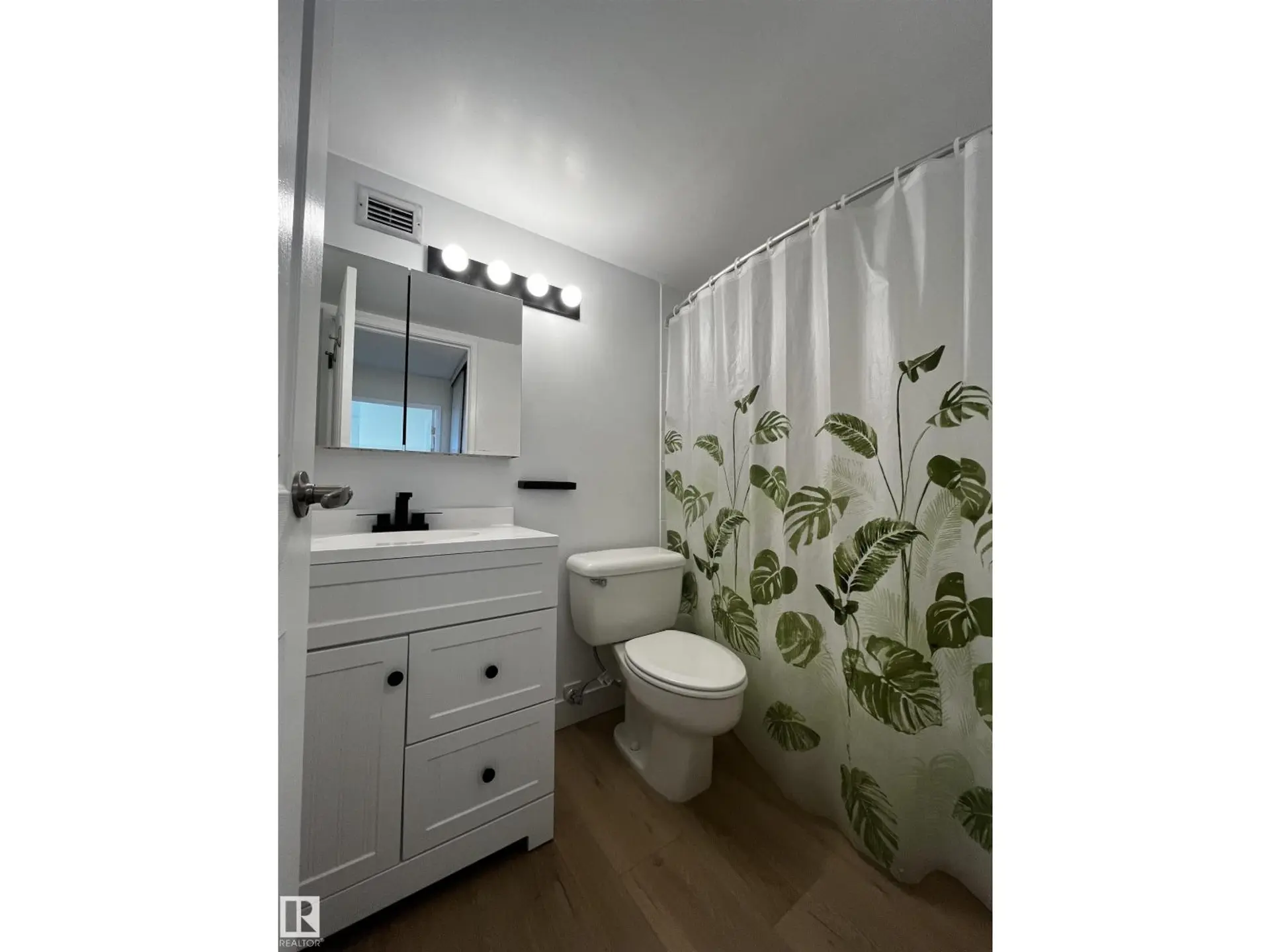 #807 10011 116 ST NW - Image 13