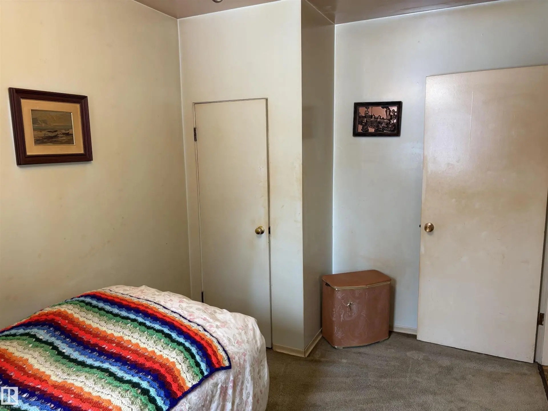 10916 151 ST NW - Image 10
