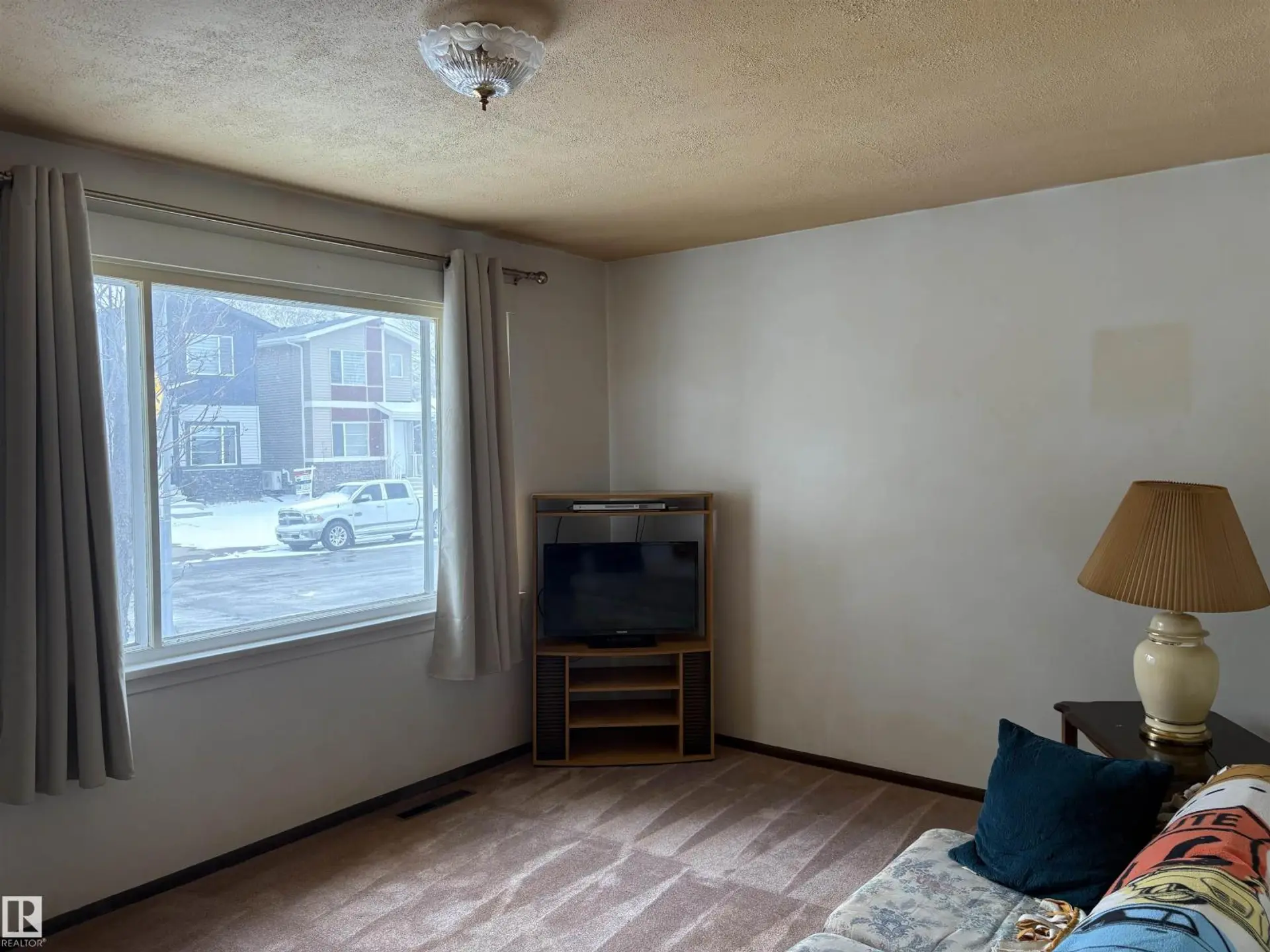 10916 151 ST NW - Image 5