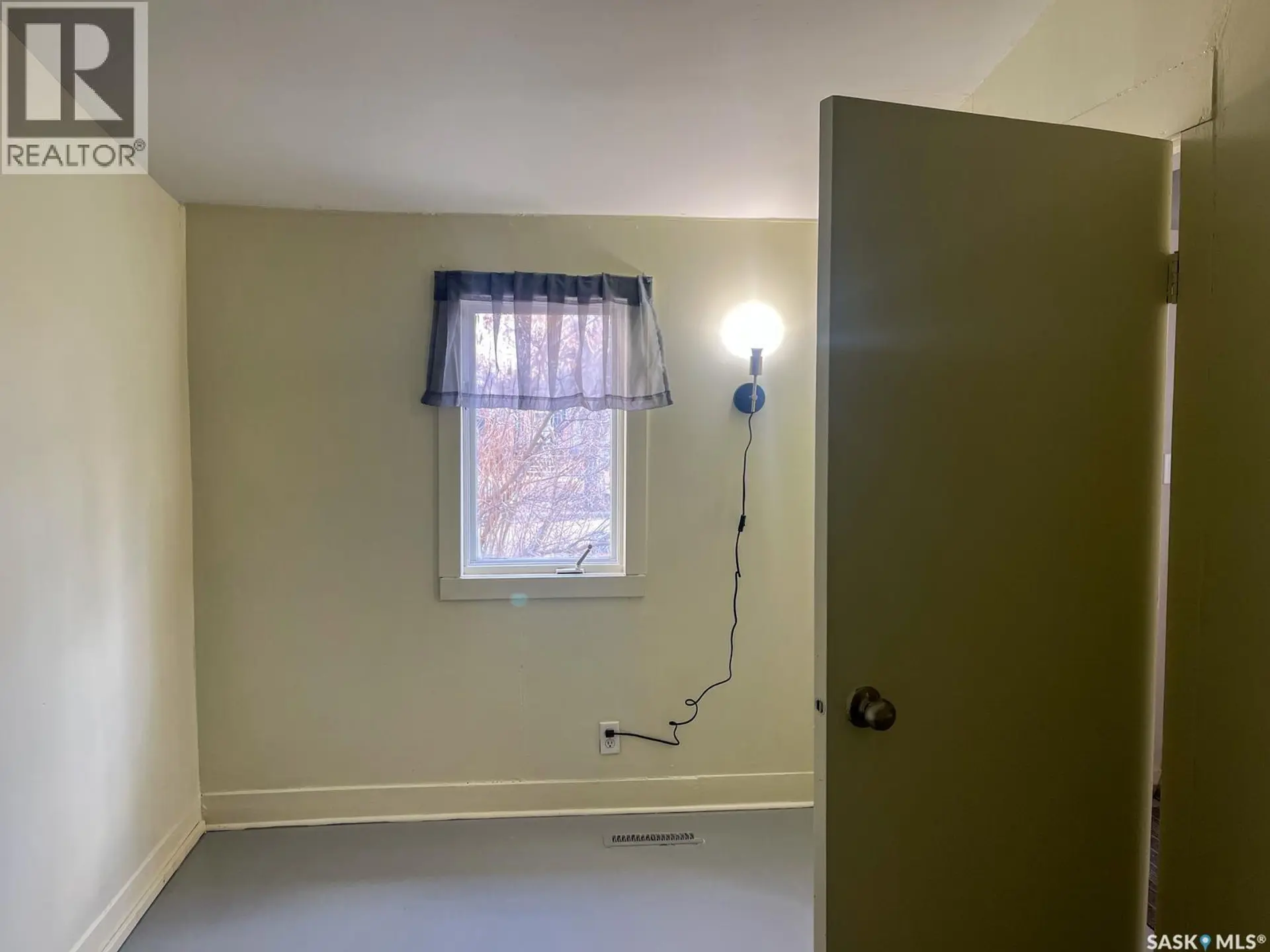2234 Winnipeg STREET - Image 11