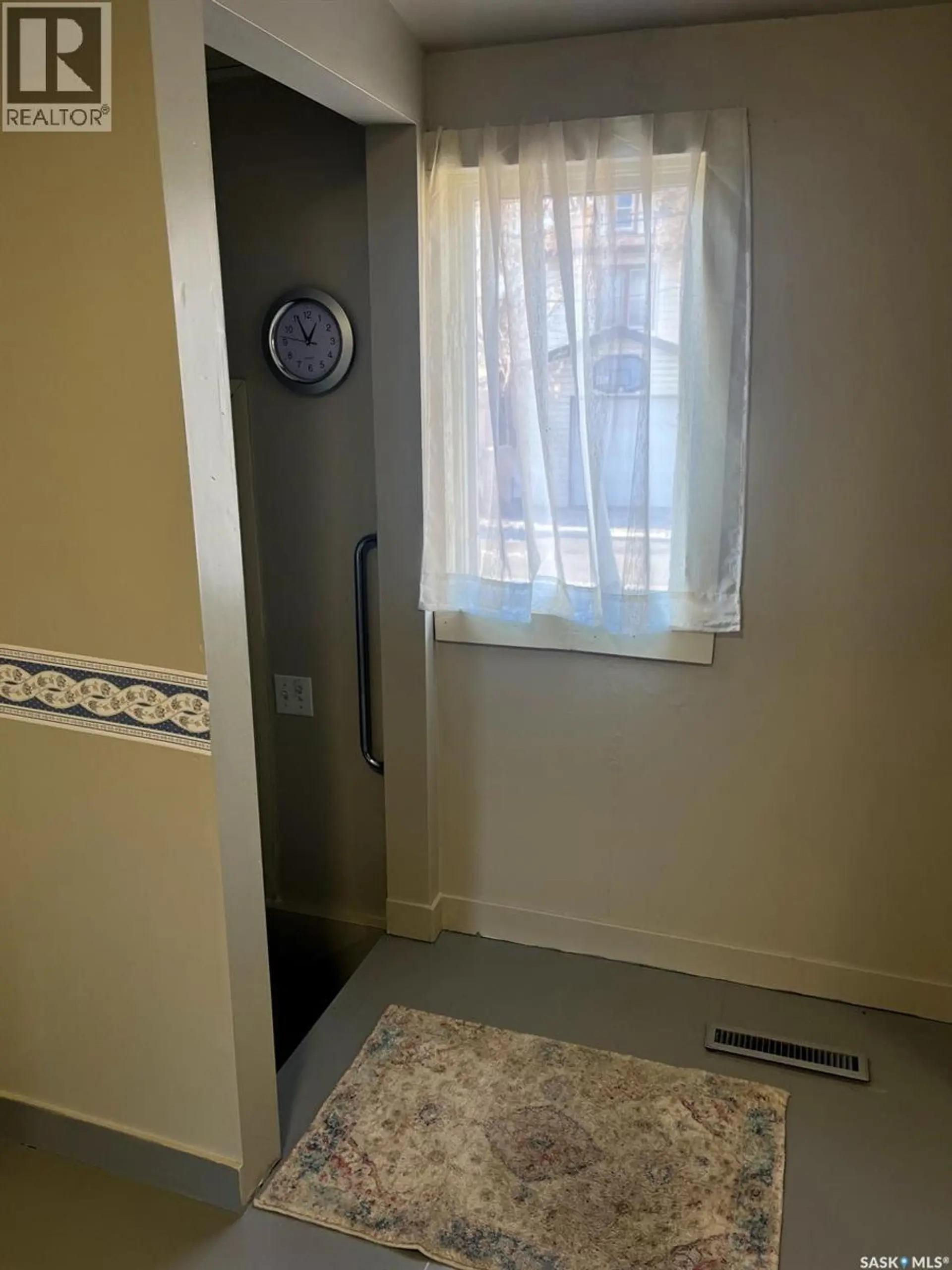 2234 Winnipeg STREET - Image 13