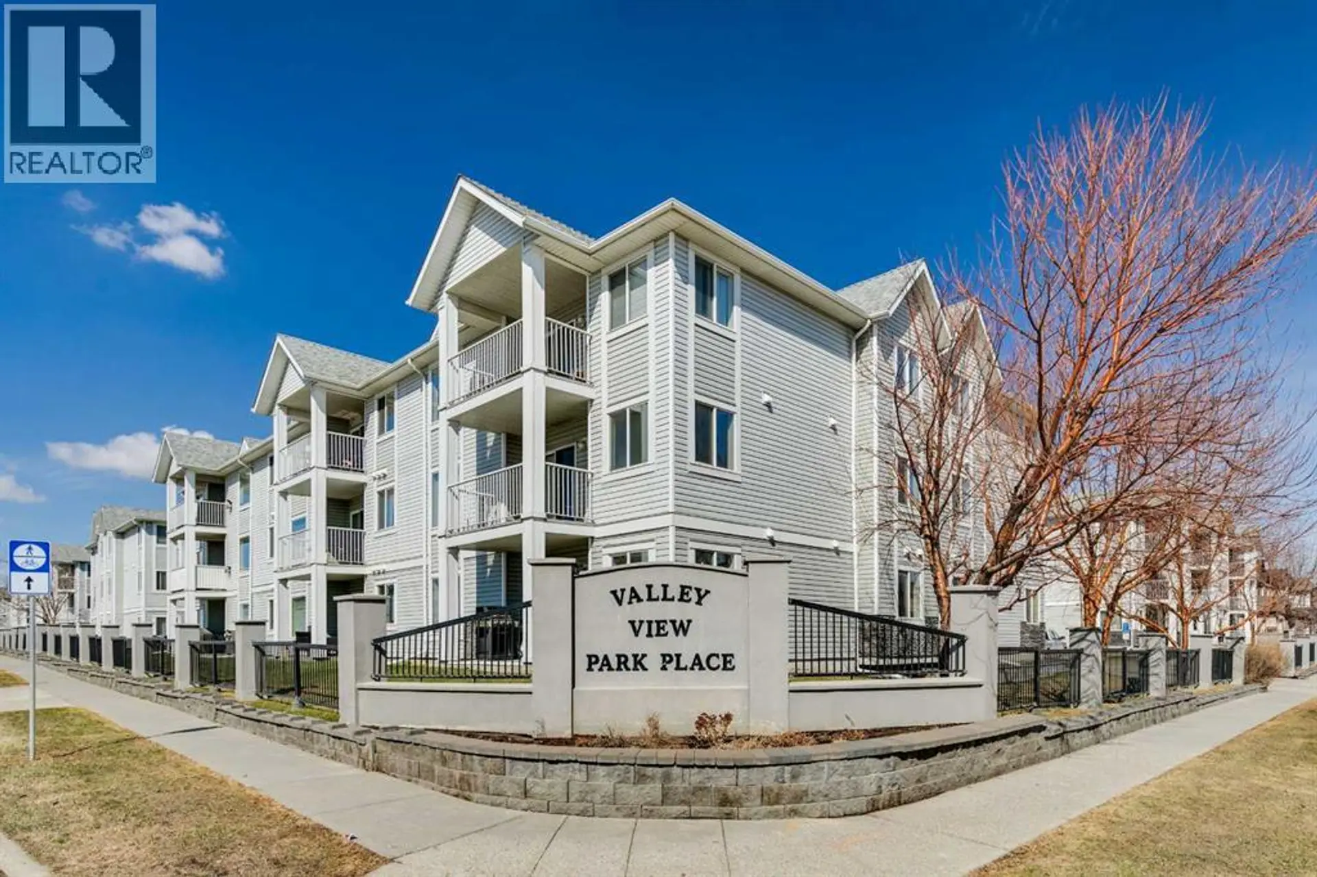 #102 6102 Valleyview Park SE - Image 1