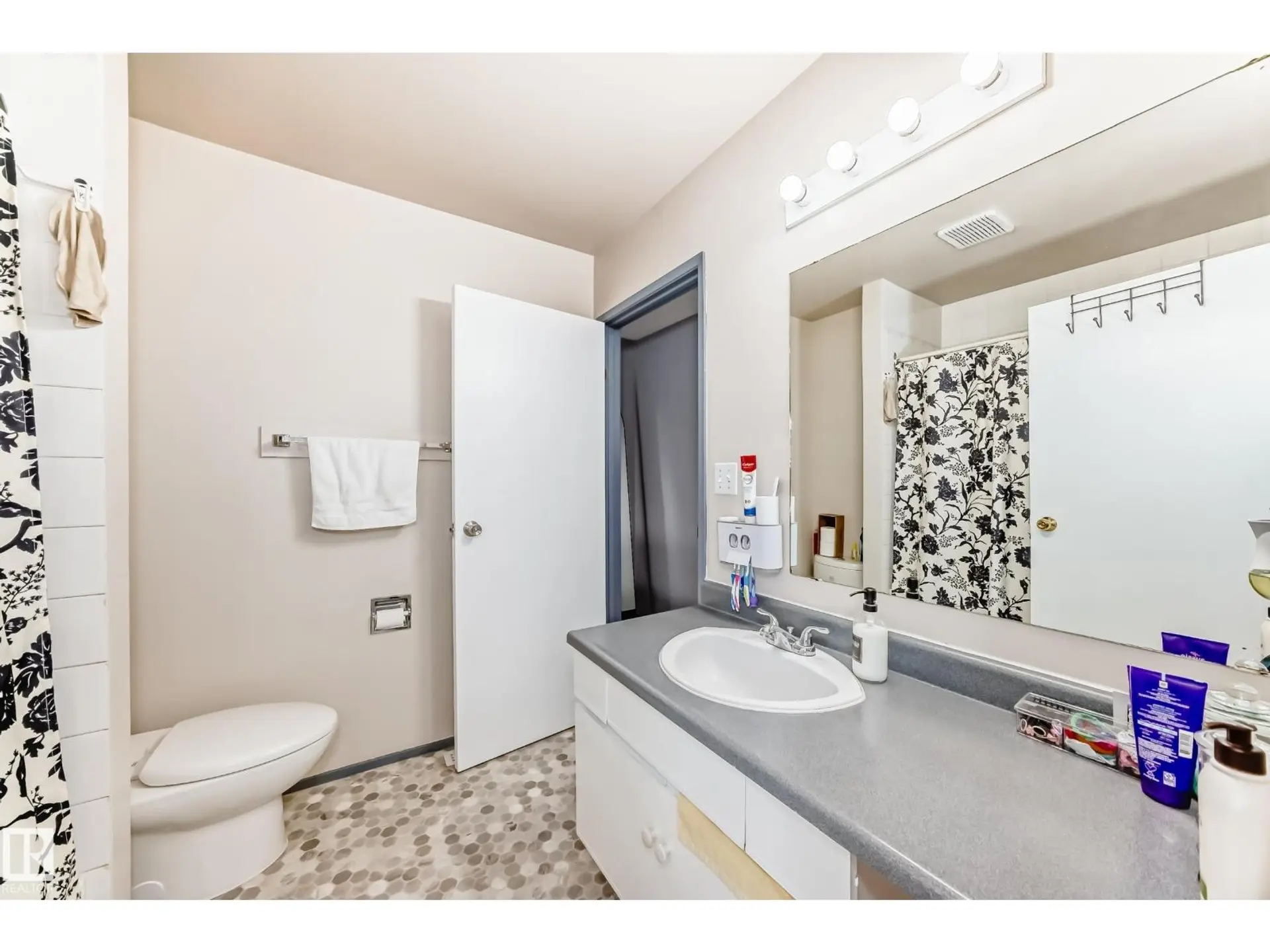 214A WARWICK RD NW - Image 15