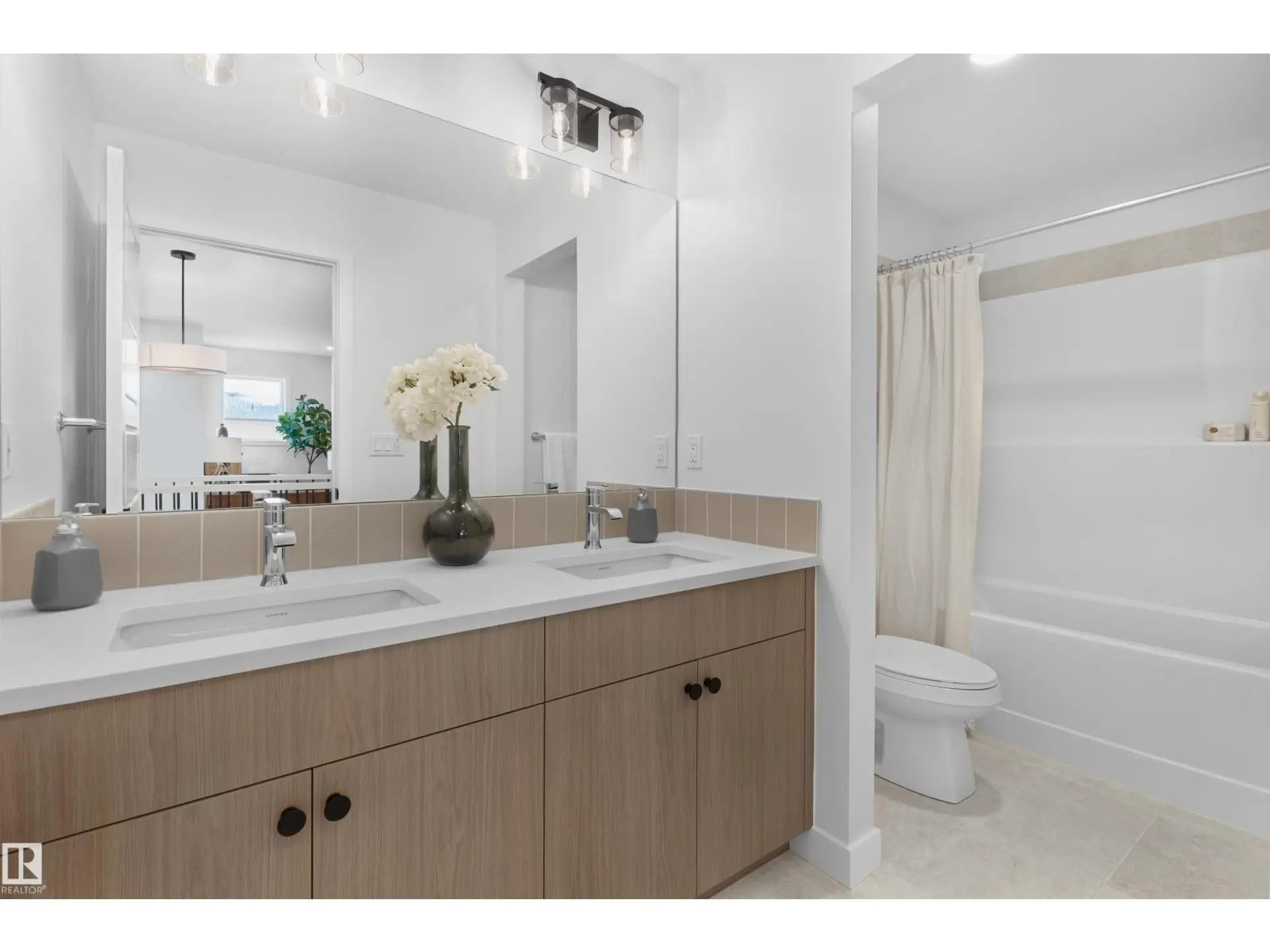 1028 CRISTALL CR SW - Image 17