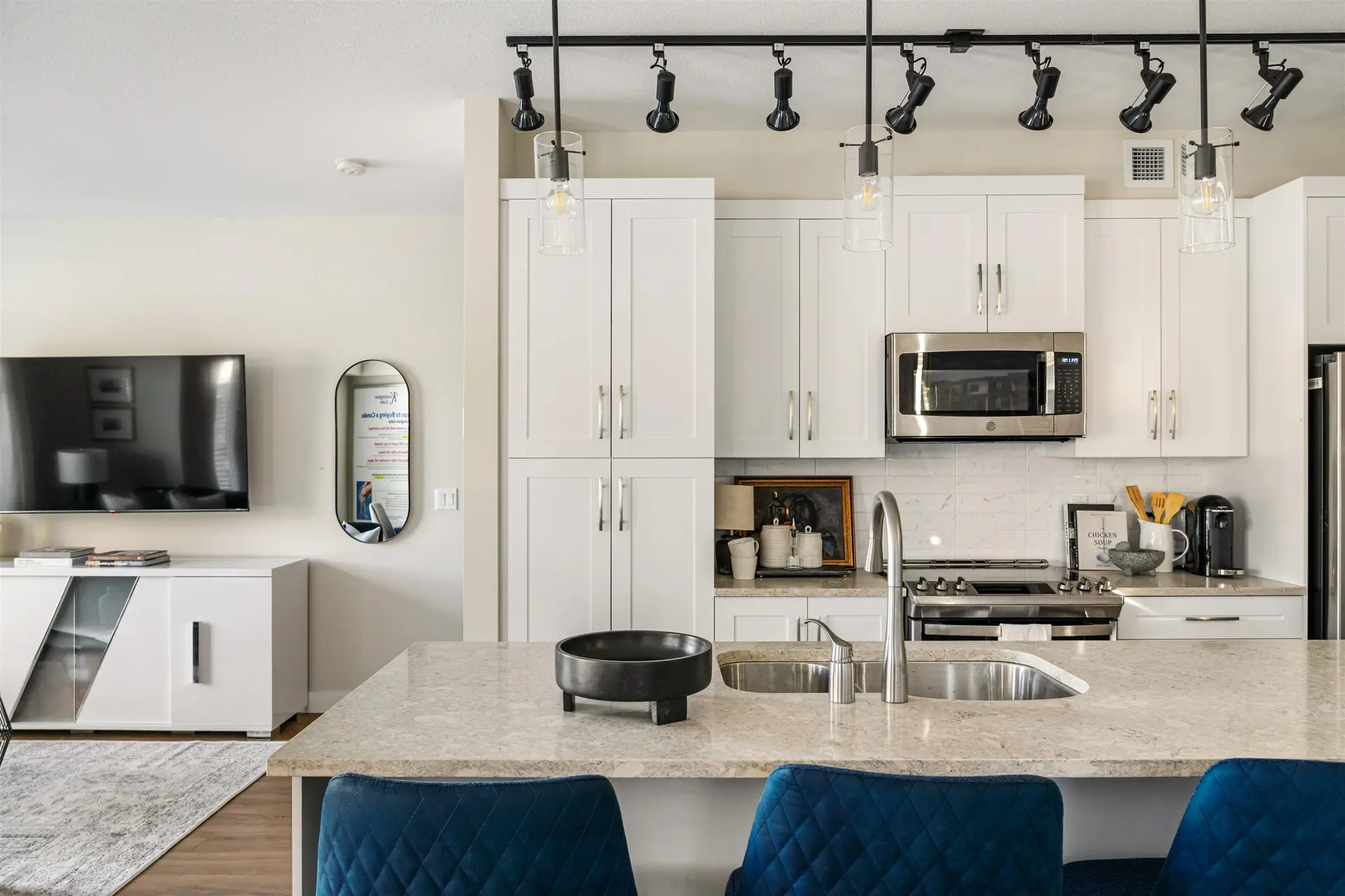 #524 11063 Ravine Road - Image 2