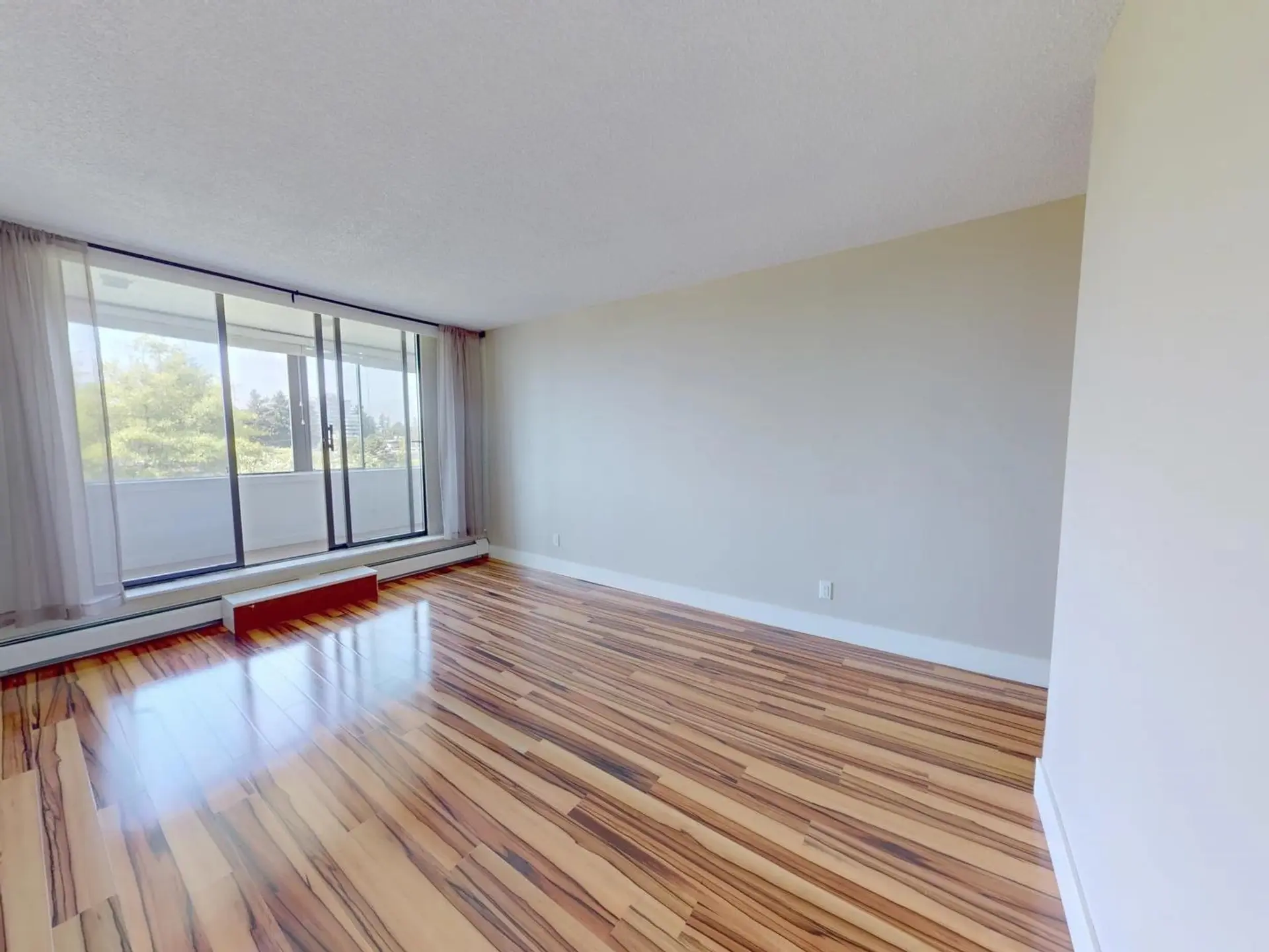 #405 1442 Foster Street - Image 11