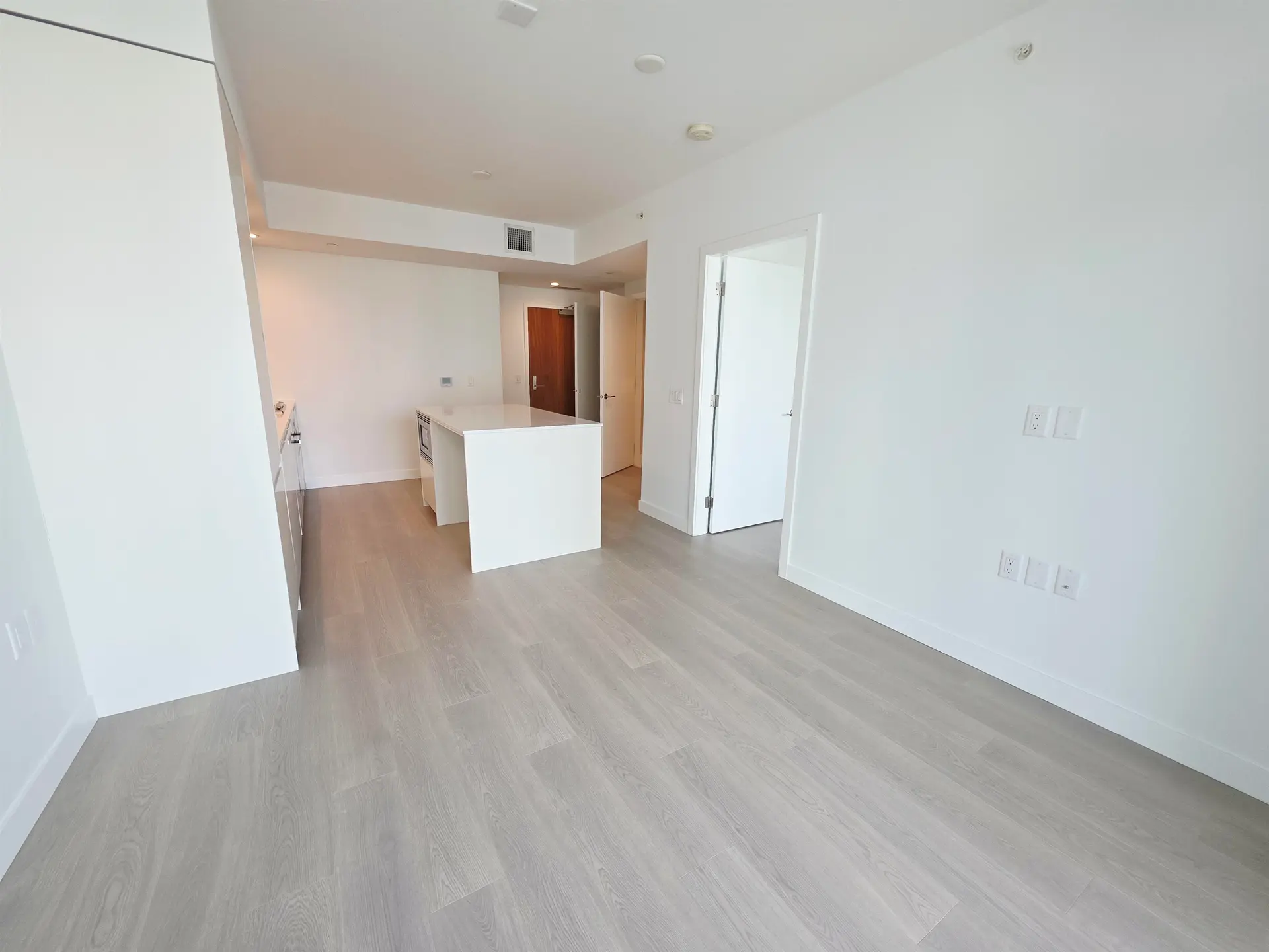 #908 6537 Telford Avenue - Image 5