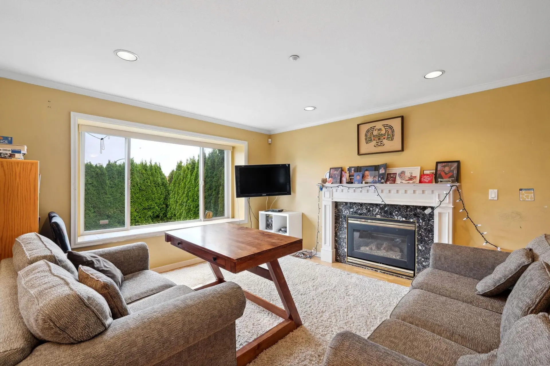 3298 E 2nd Avenue - Image 3