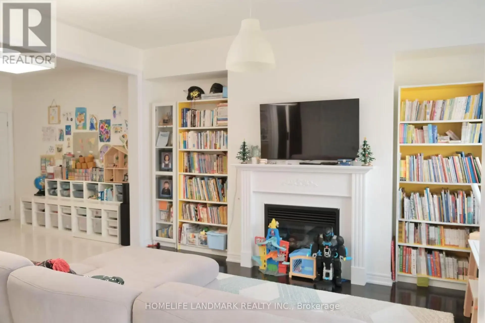 220 SOUTH UNIONVILLE AVENUE - Image 4