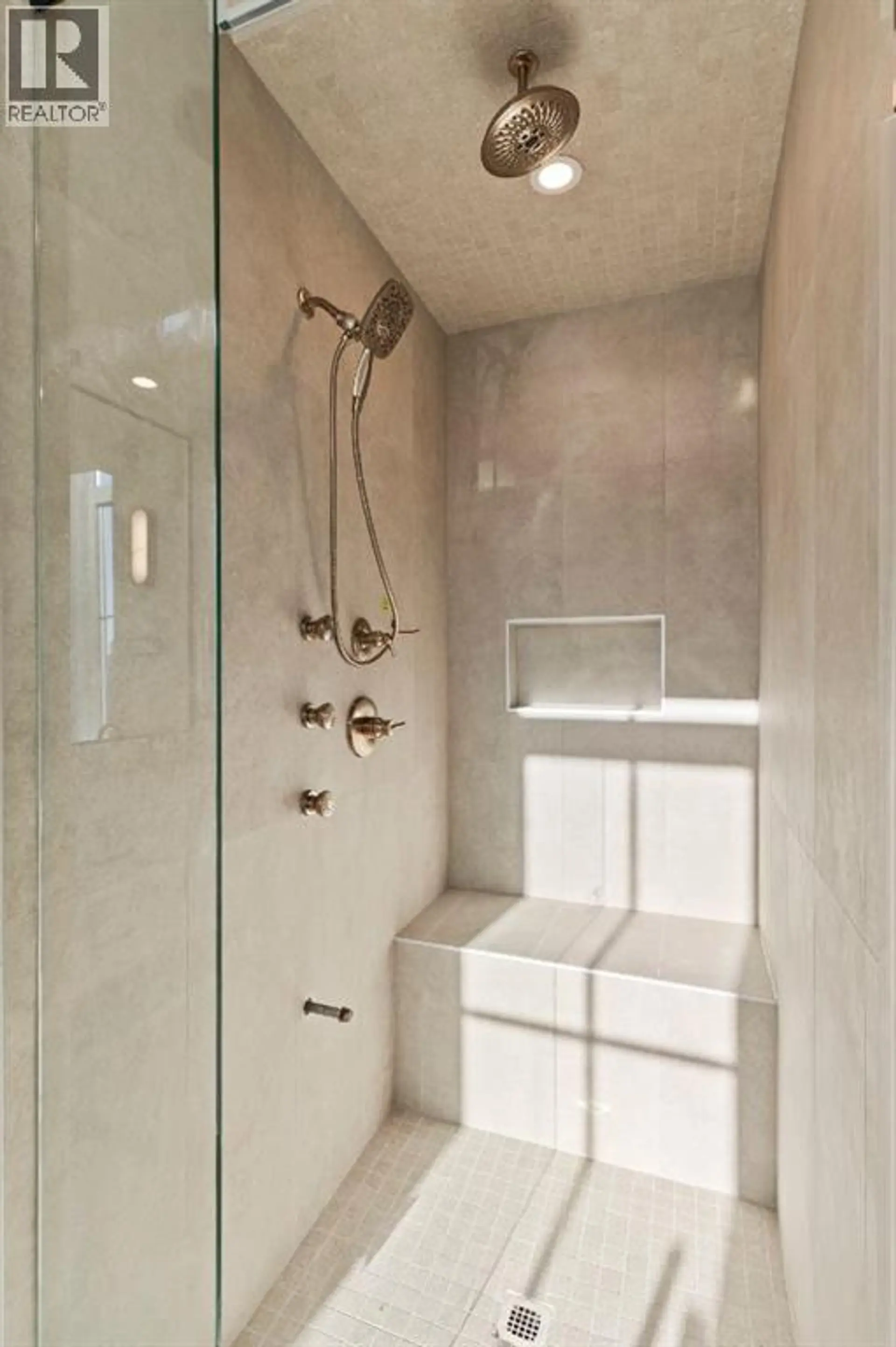 907 36A Street NW - Image 8