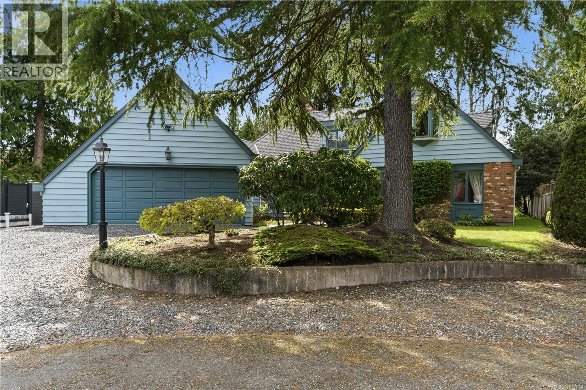 Property at 1156 Wedgewood Close, Qualicum Beach, BC