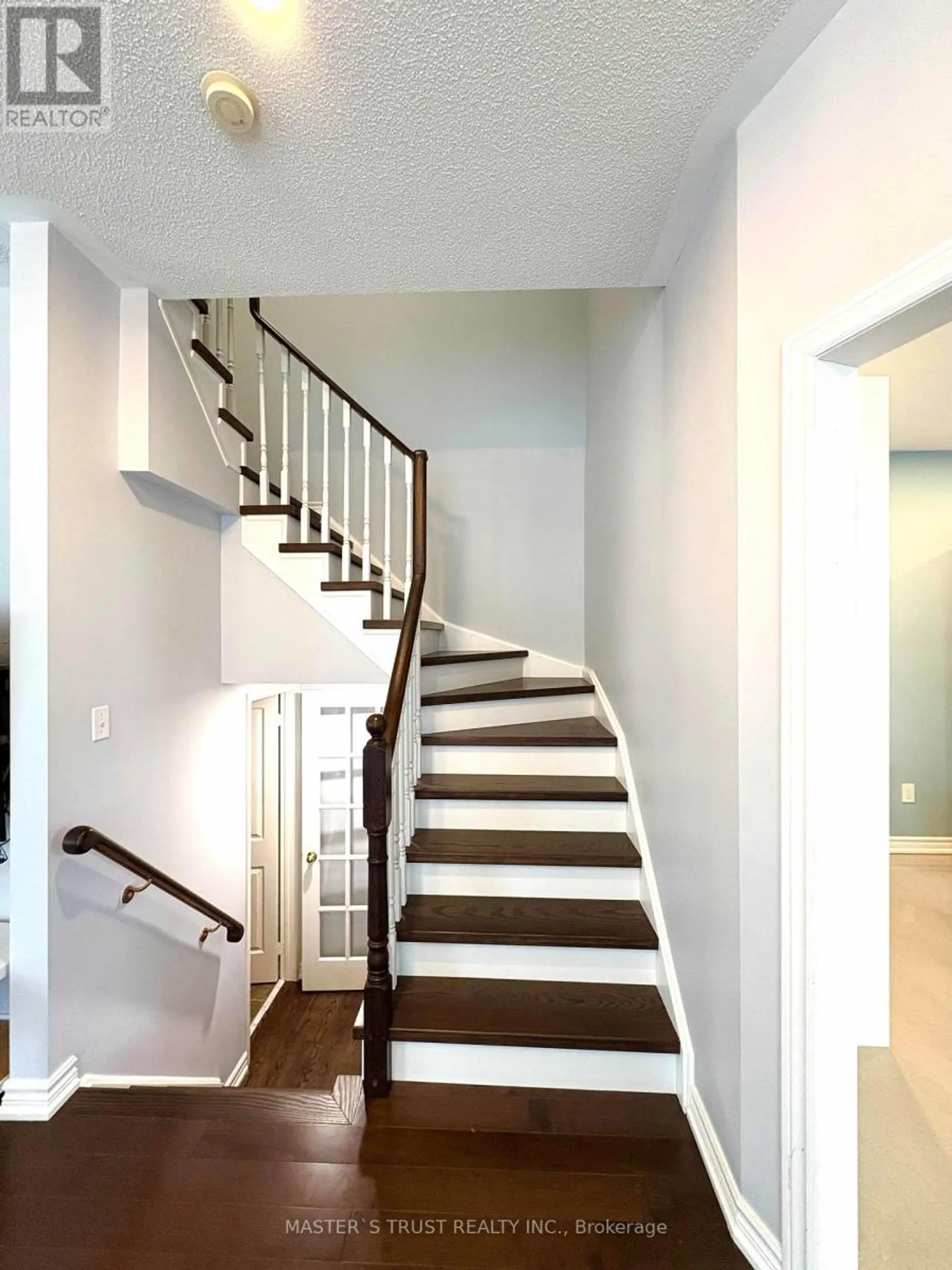 55 RUSSELL HILL ROAD - Image 7