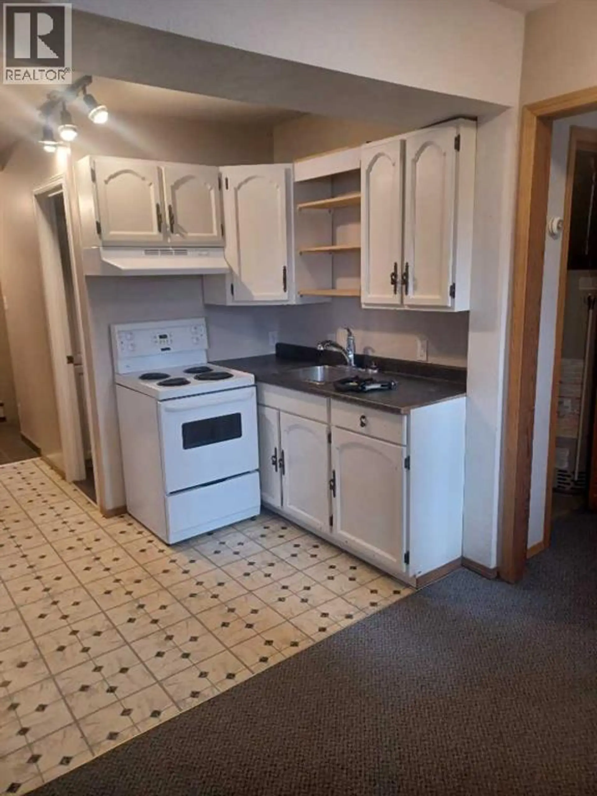 33 Forest Drive - Image 3