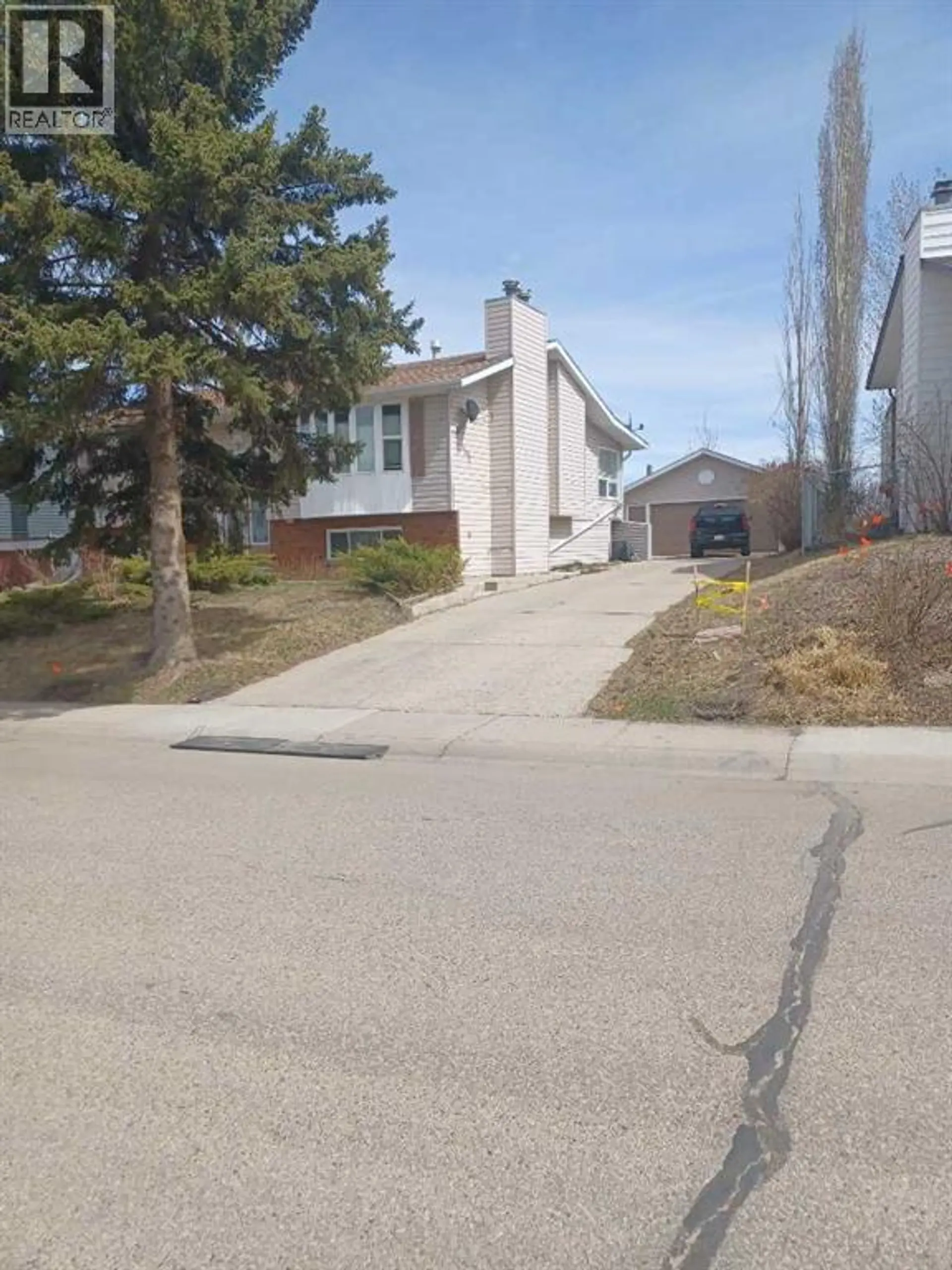 33 Forest Drive - Image 1