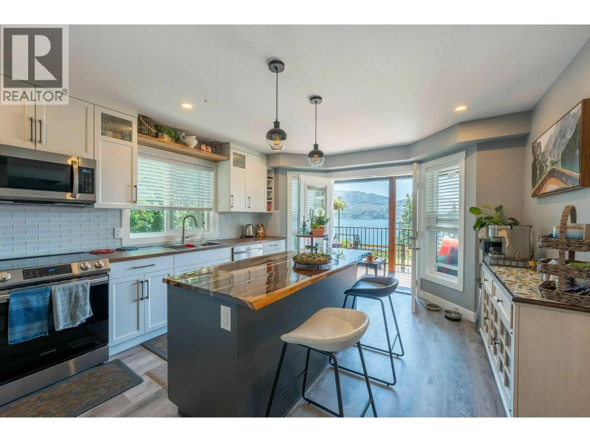 5190 Robinson Place - Image 5