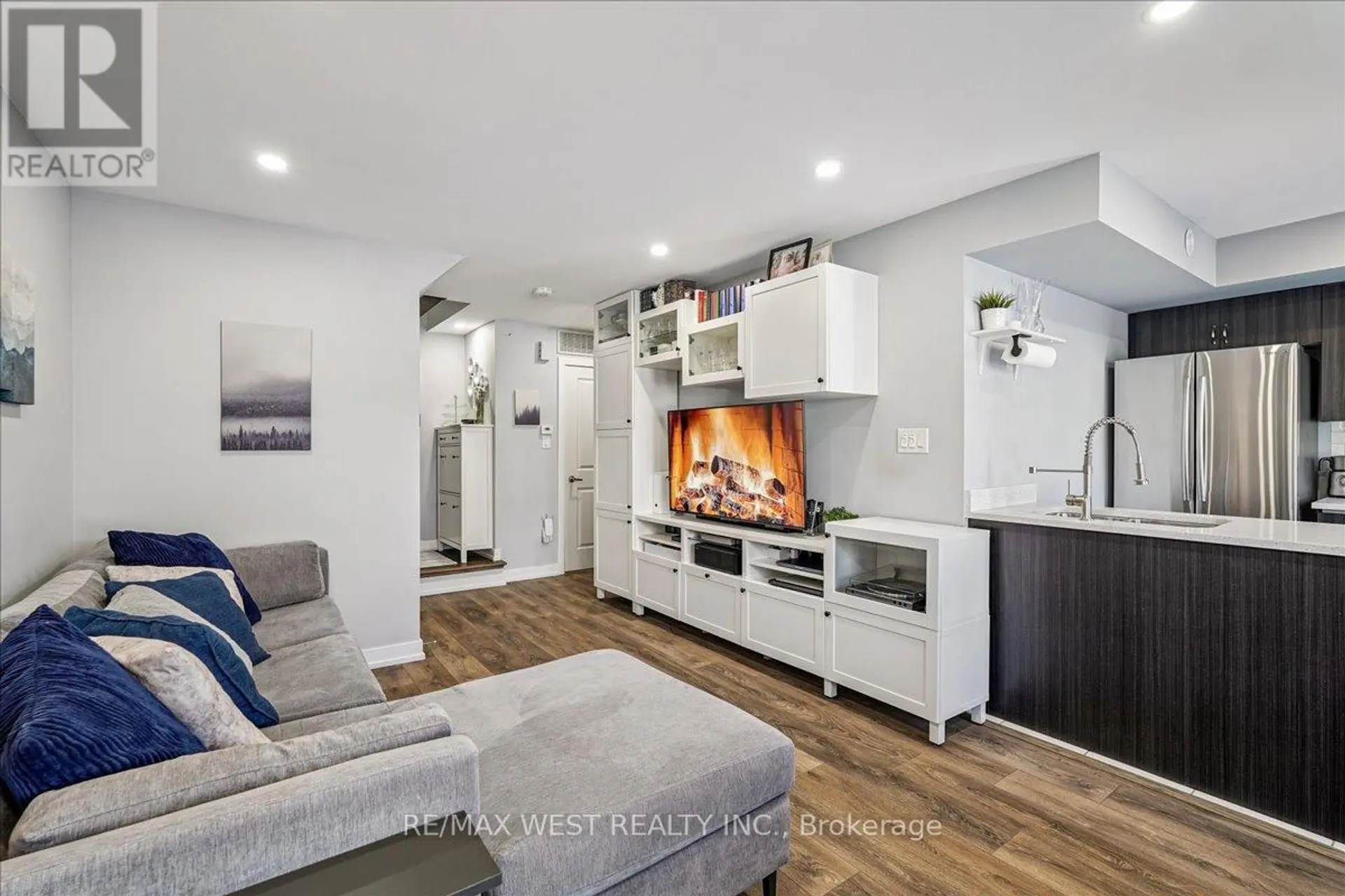#148 80 PARROTTA DRIVE - Image 2