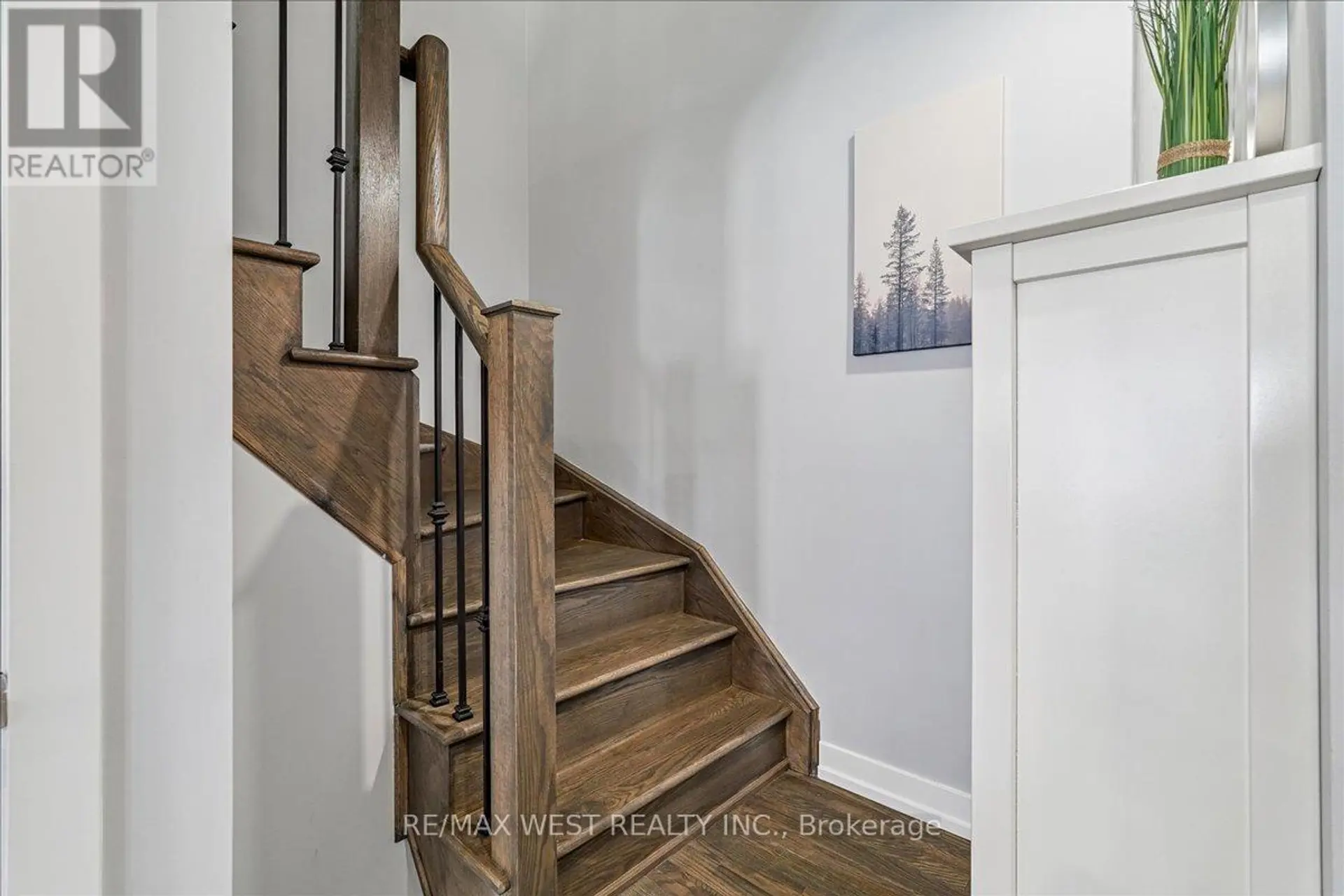 #148 80 PARROTTA DRIVE - Image 9