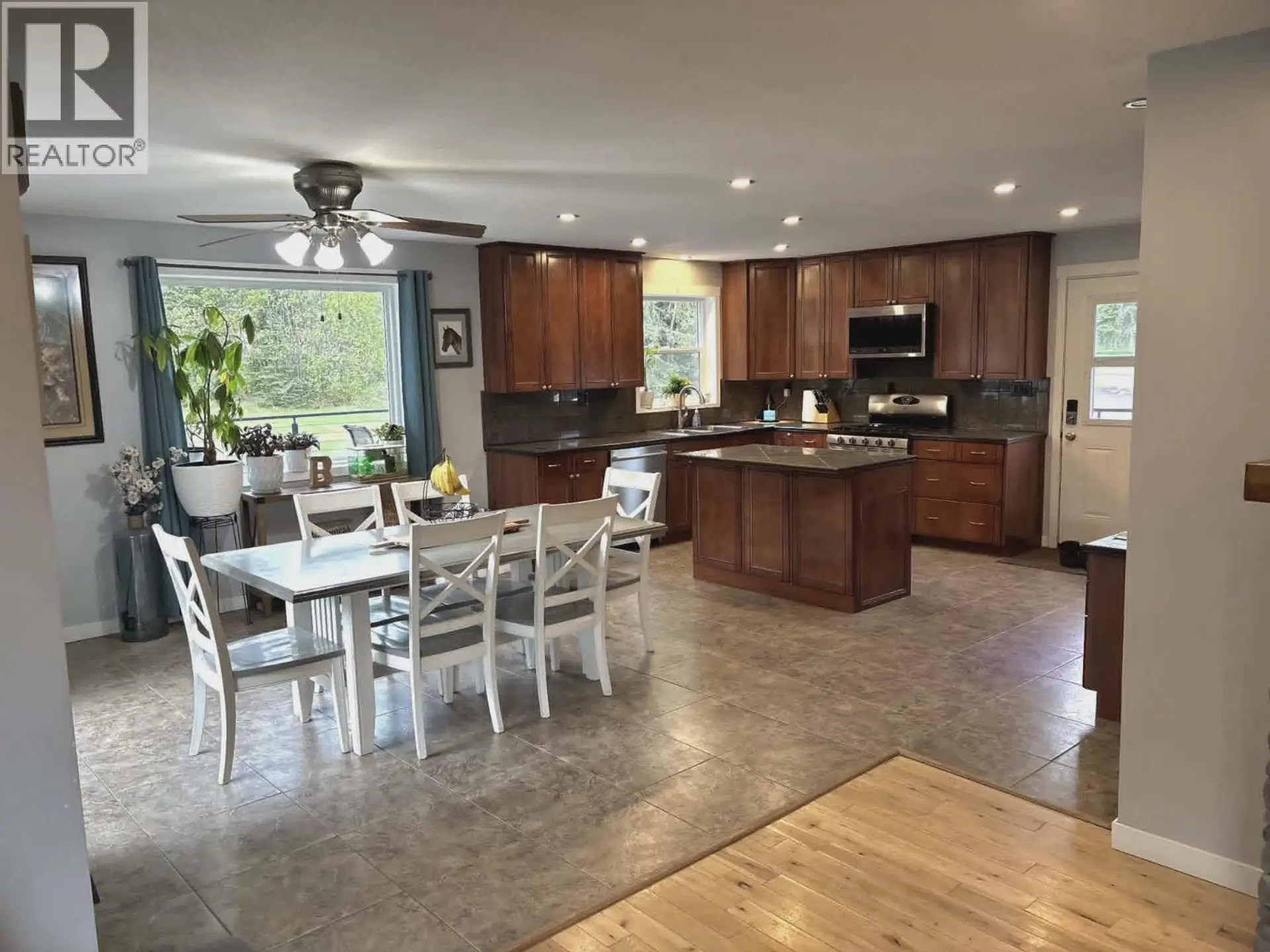8855 W SYKES ROAD - Image 7