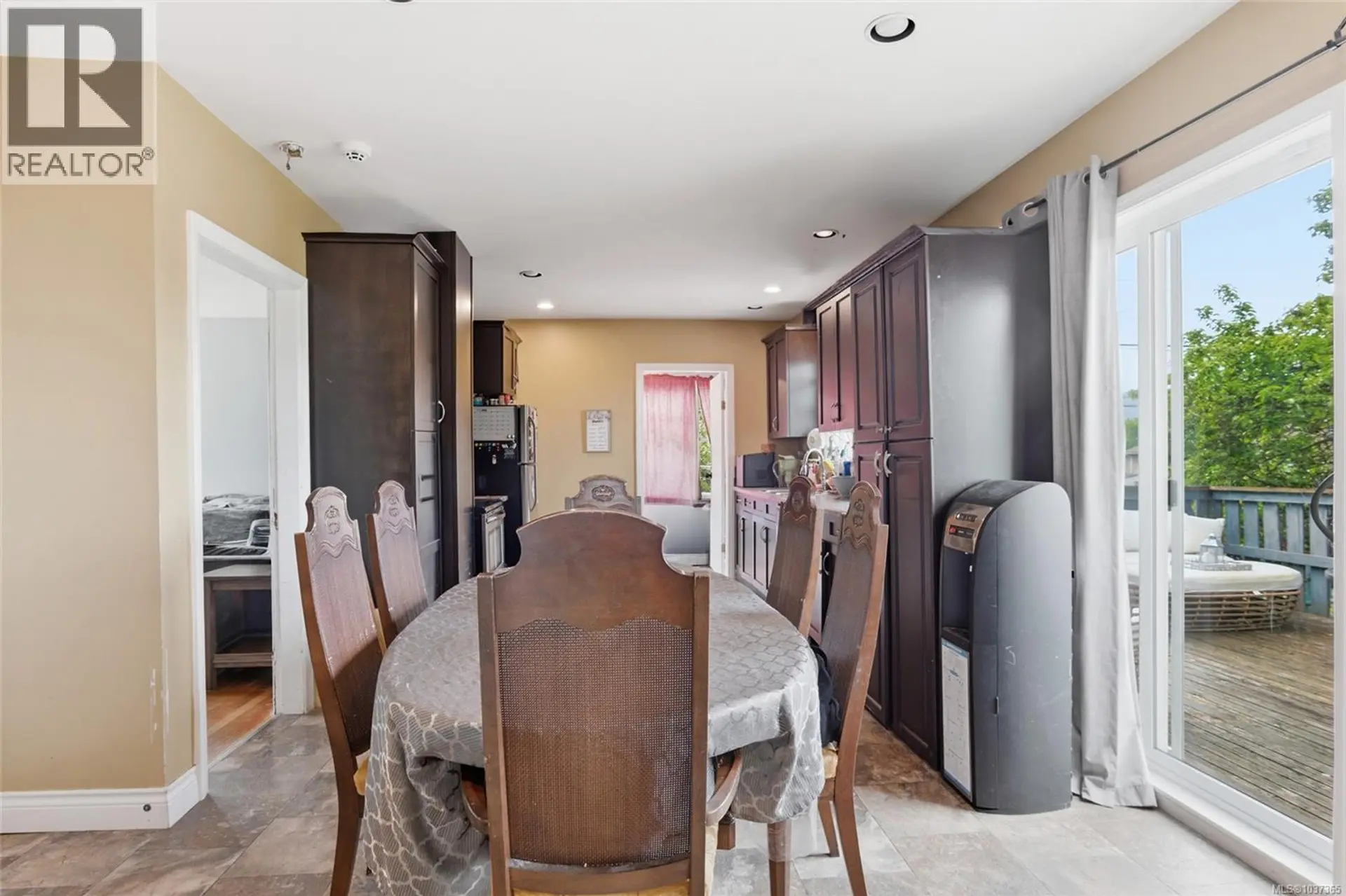 3906 10th Ave - Image 6