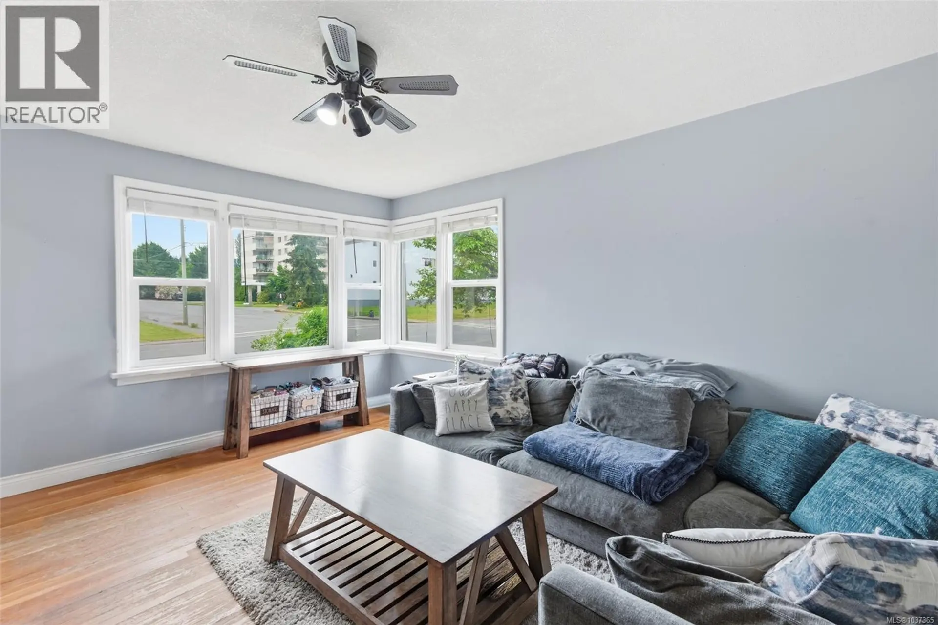 3906 10th Ave - Image 2