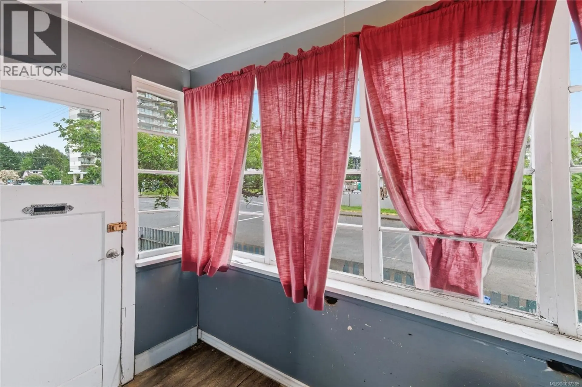3906 10th Ave - Image 7