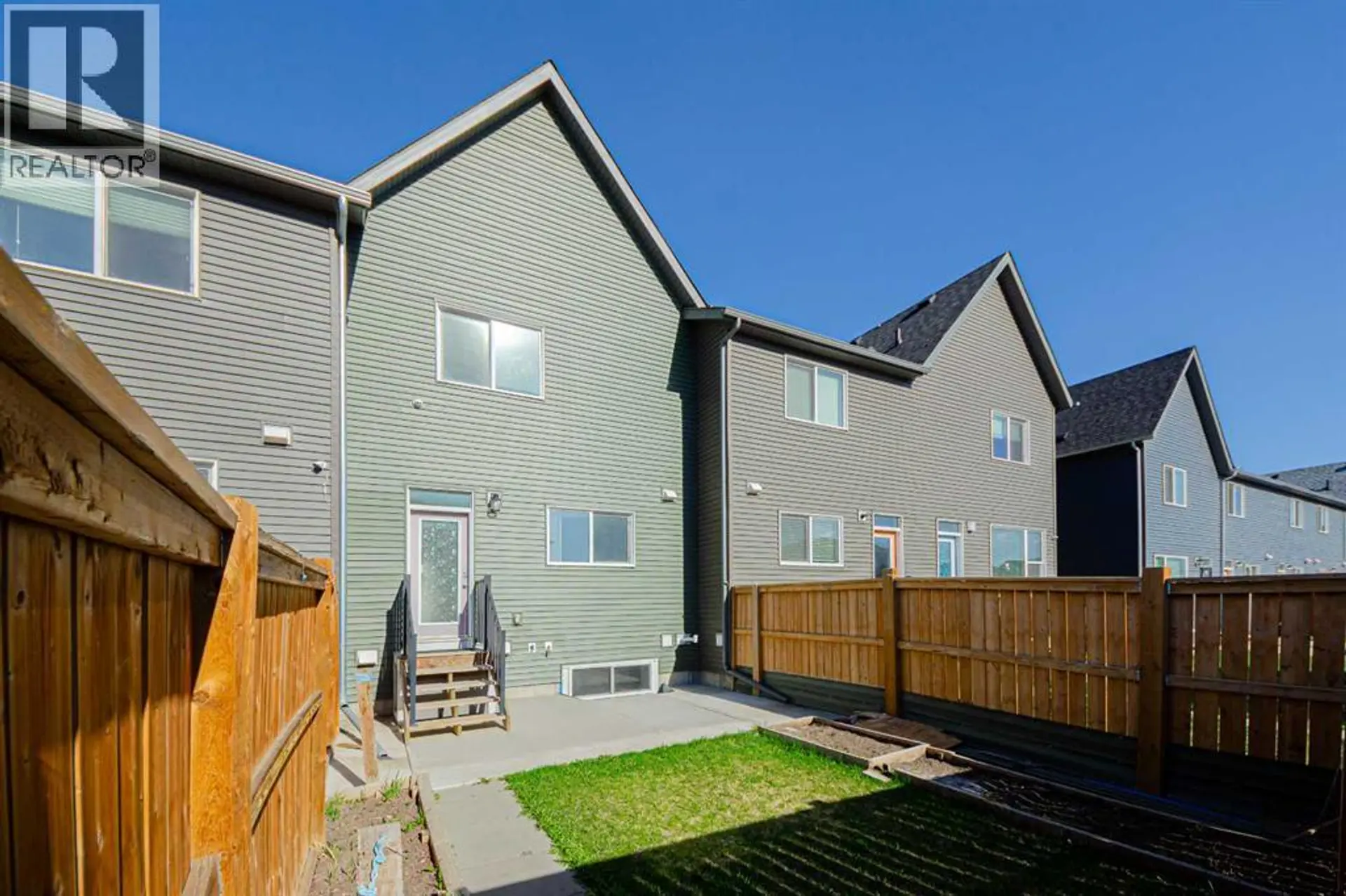 83 Savanna Park NE - Image 20