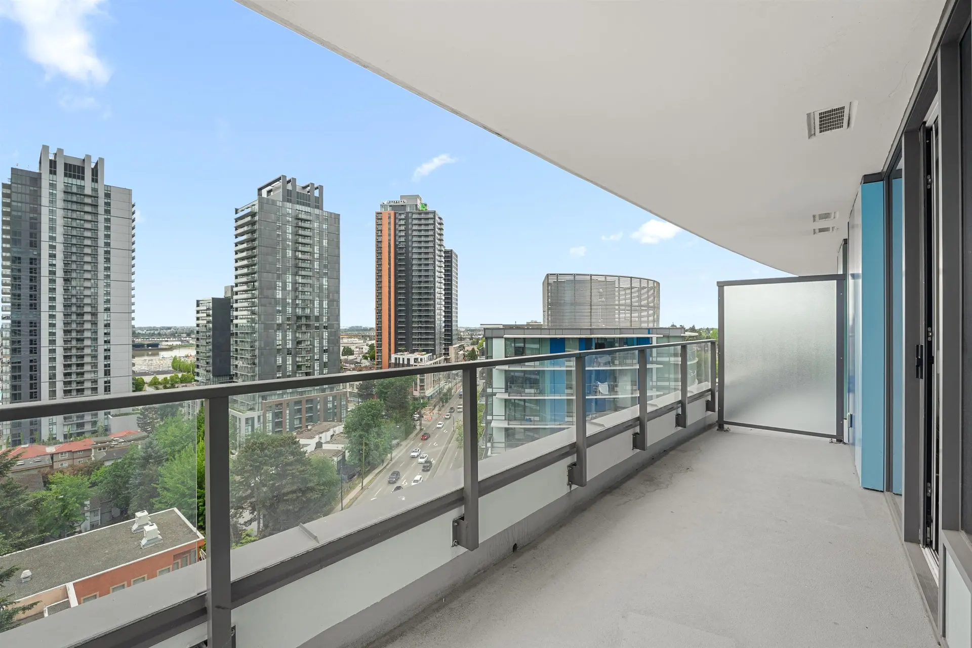 #1408 8189 Cambie Street - Image 14