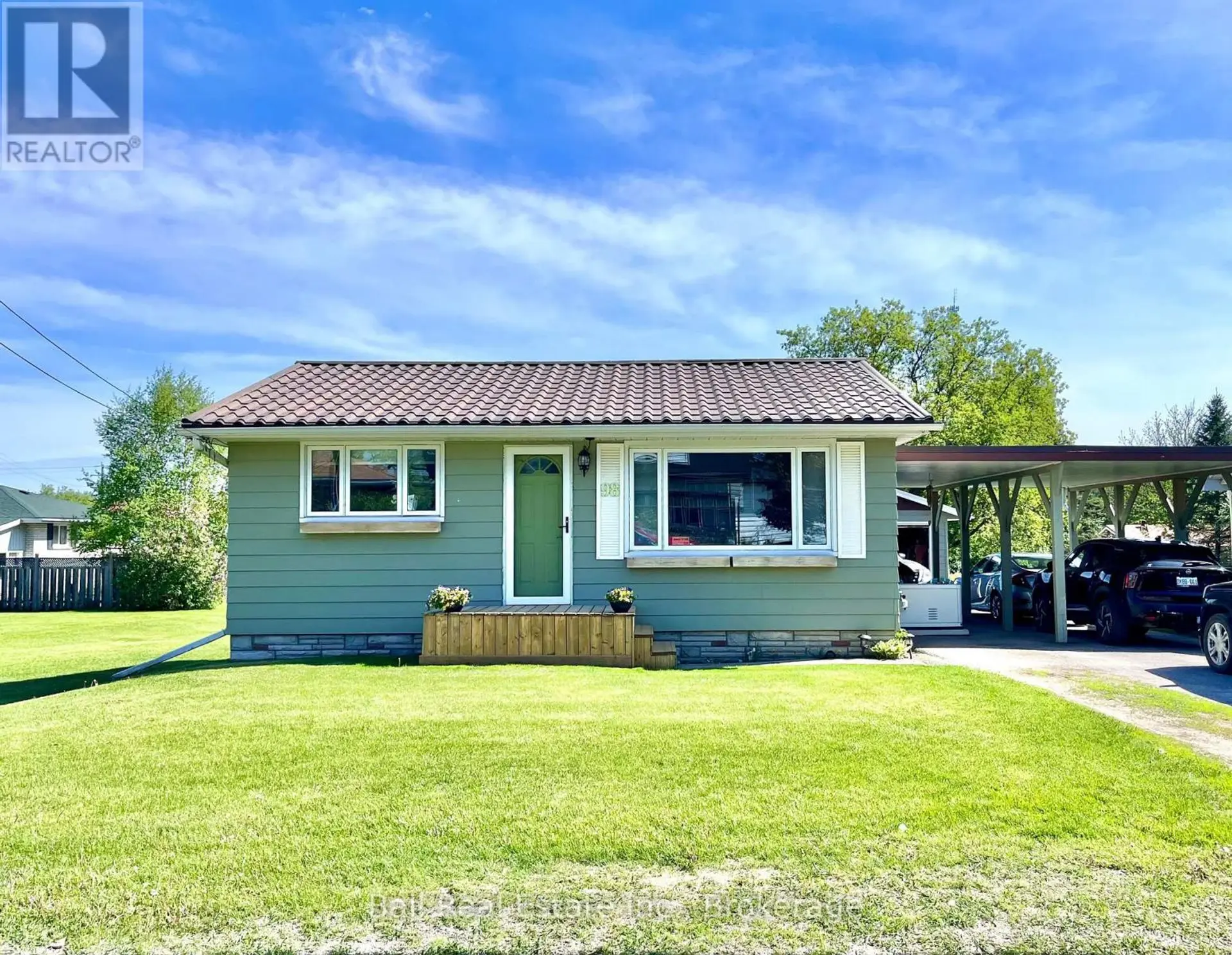 98 GEORGE STREET E - Image 3