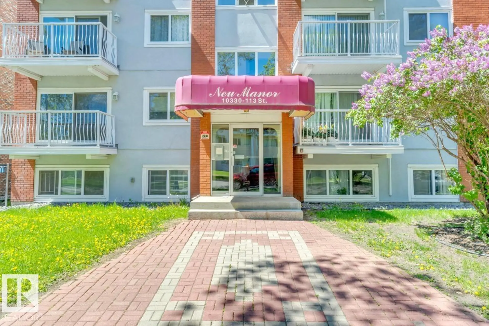#402 10330 113 ST NW - Image 2