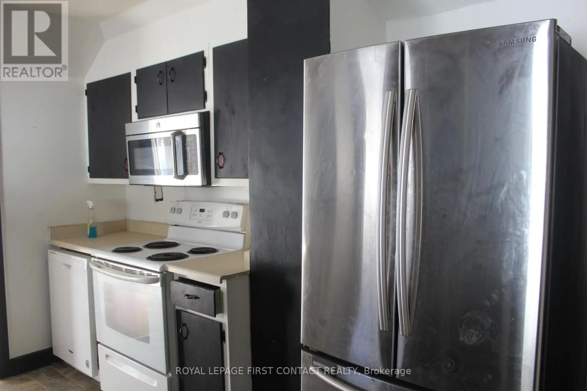 47 RIVERSIDE DRIVE - Image 10