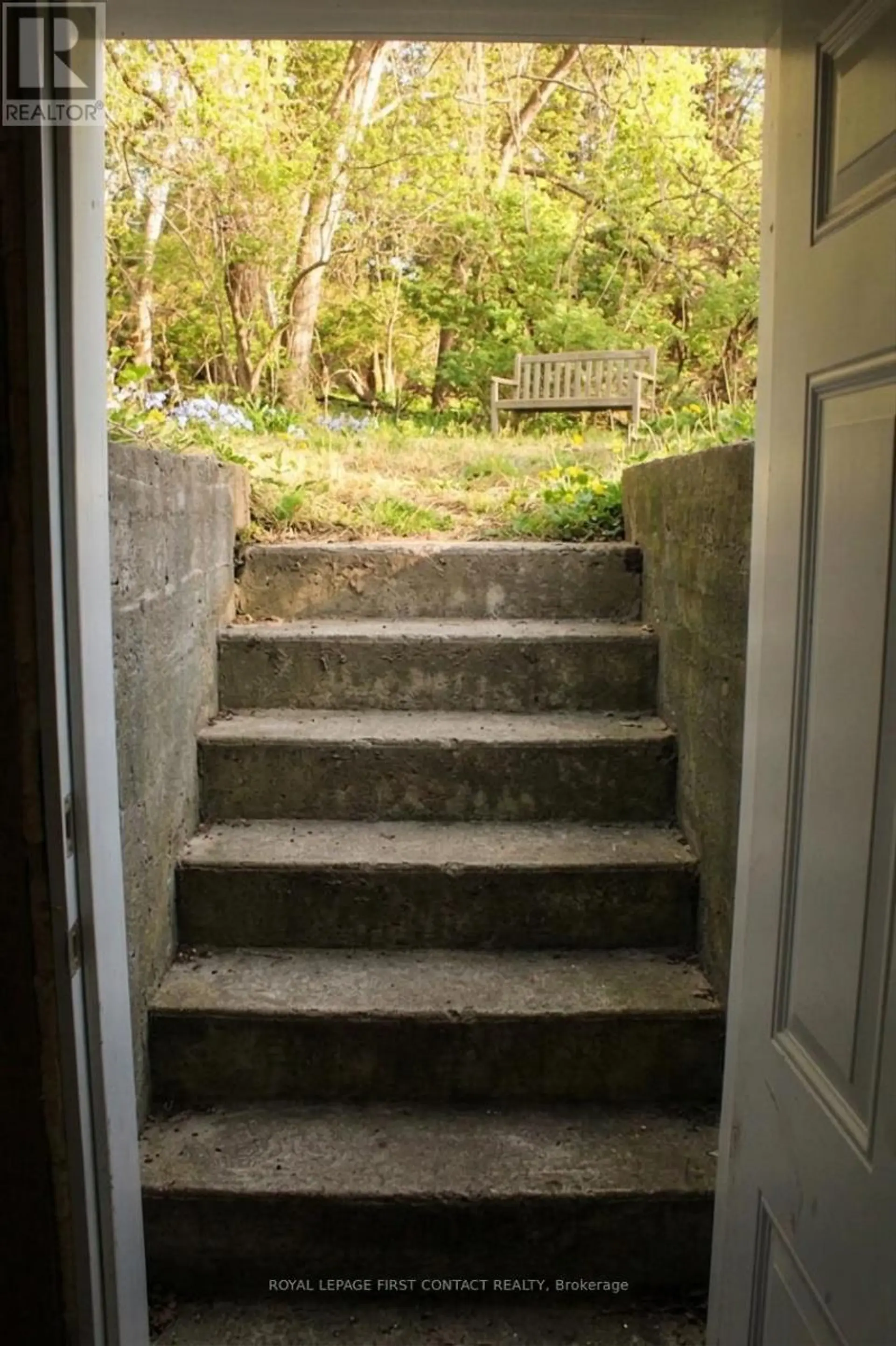 47 RIVERSIDE DRIVE - Image 16