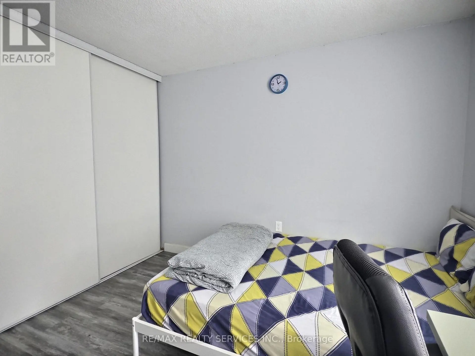 #1812 18 KNIGHTSBRIDGE ROAD - Image 17