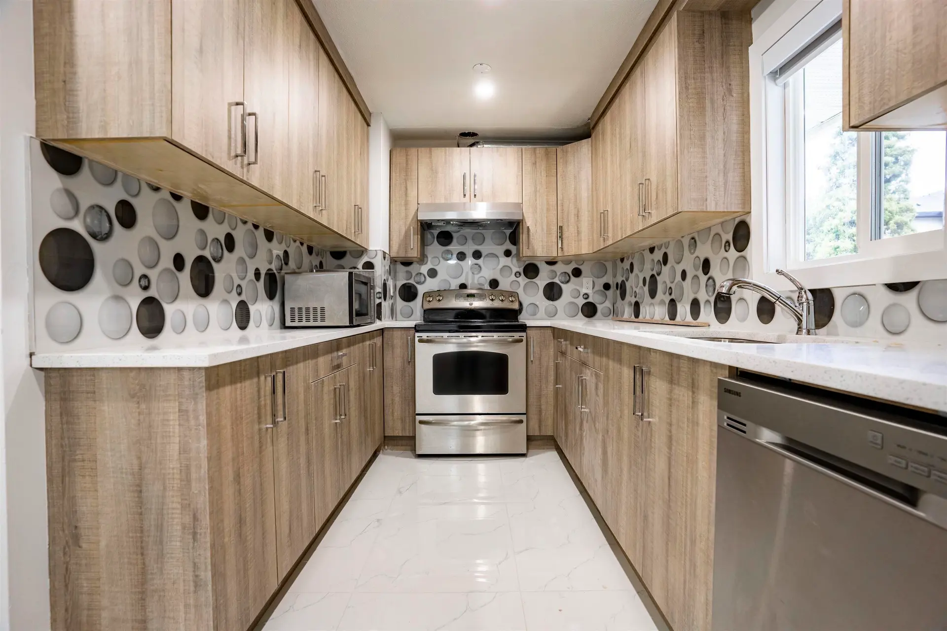 11318 Glen Avon Drive - Image 7