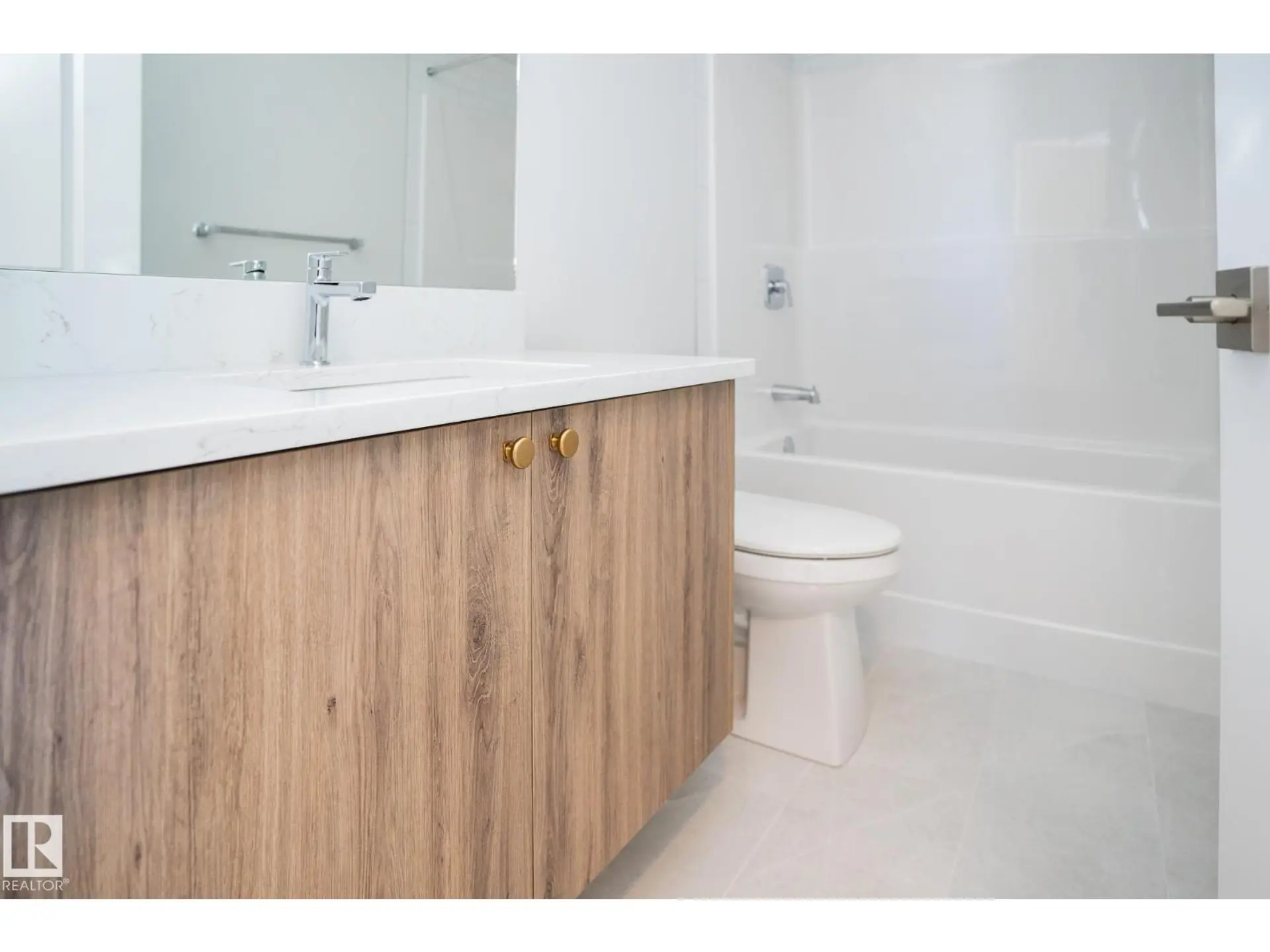 935 18 AV NW - Image 7