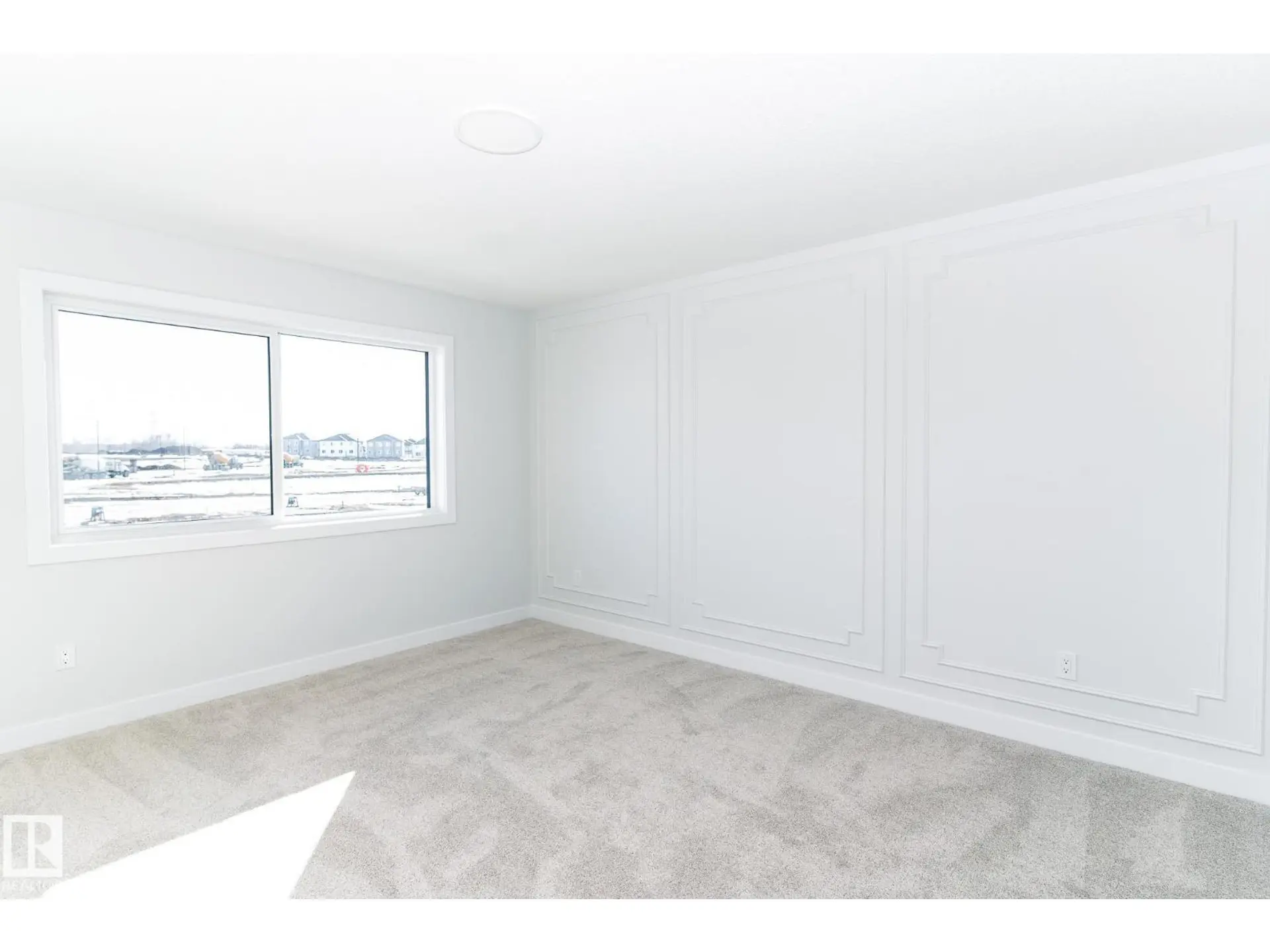 935 18 AV NW - Image 8