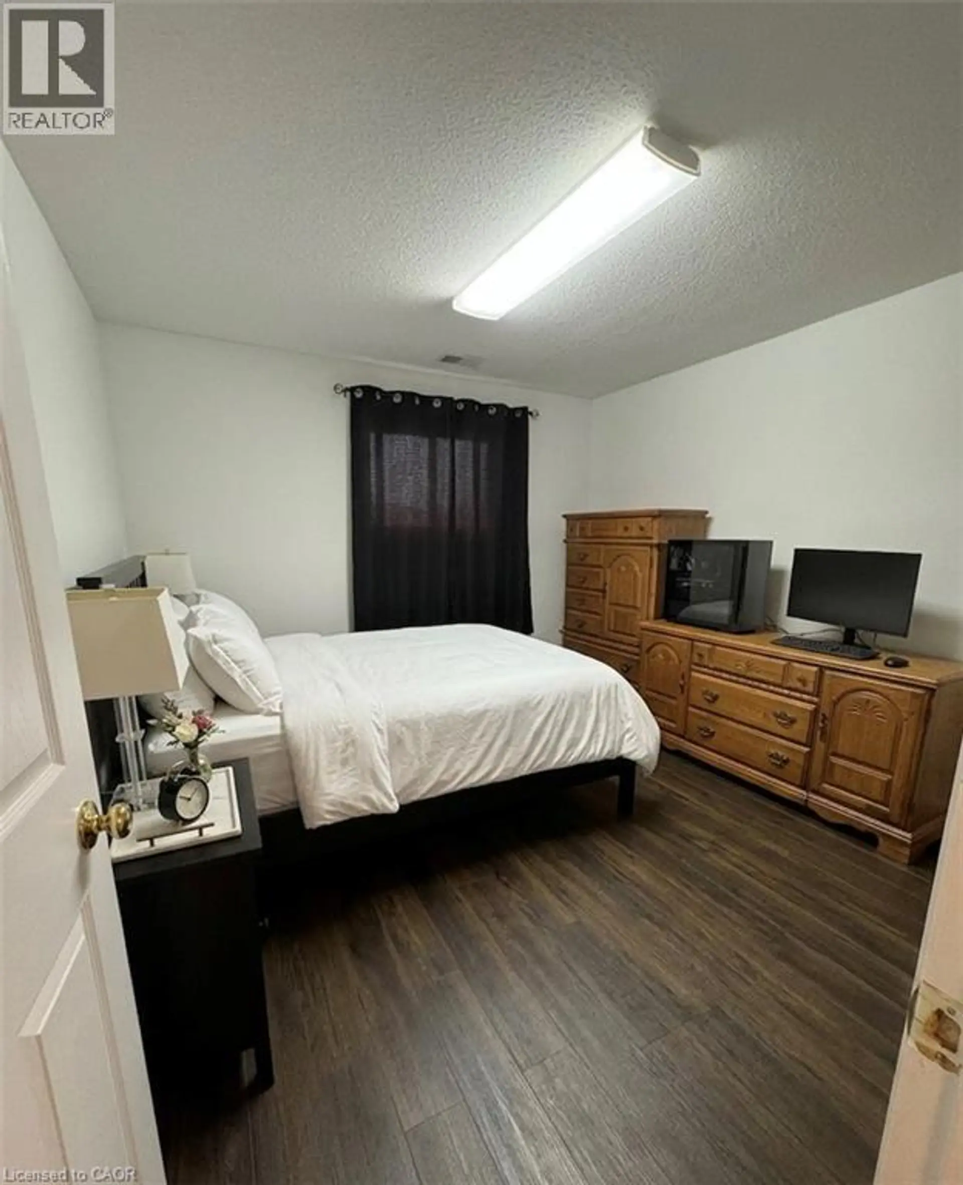 #126 458 JANEFIELD Avenue - Image 9