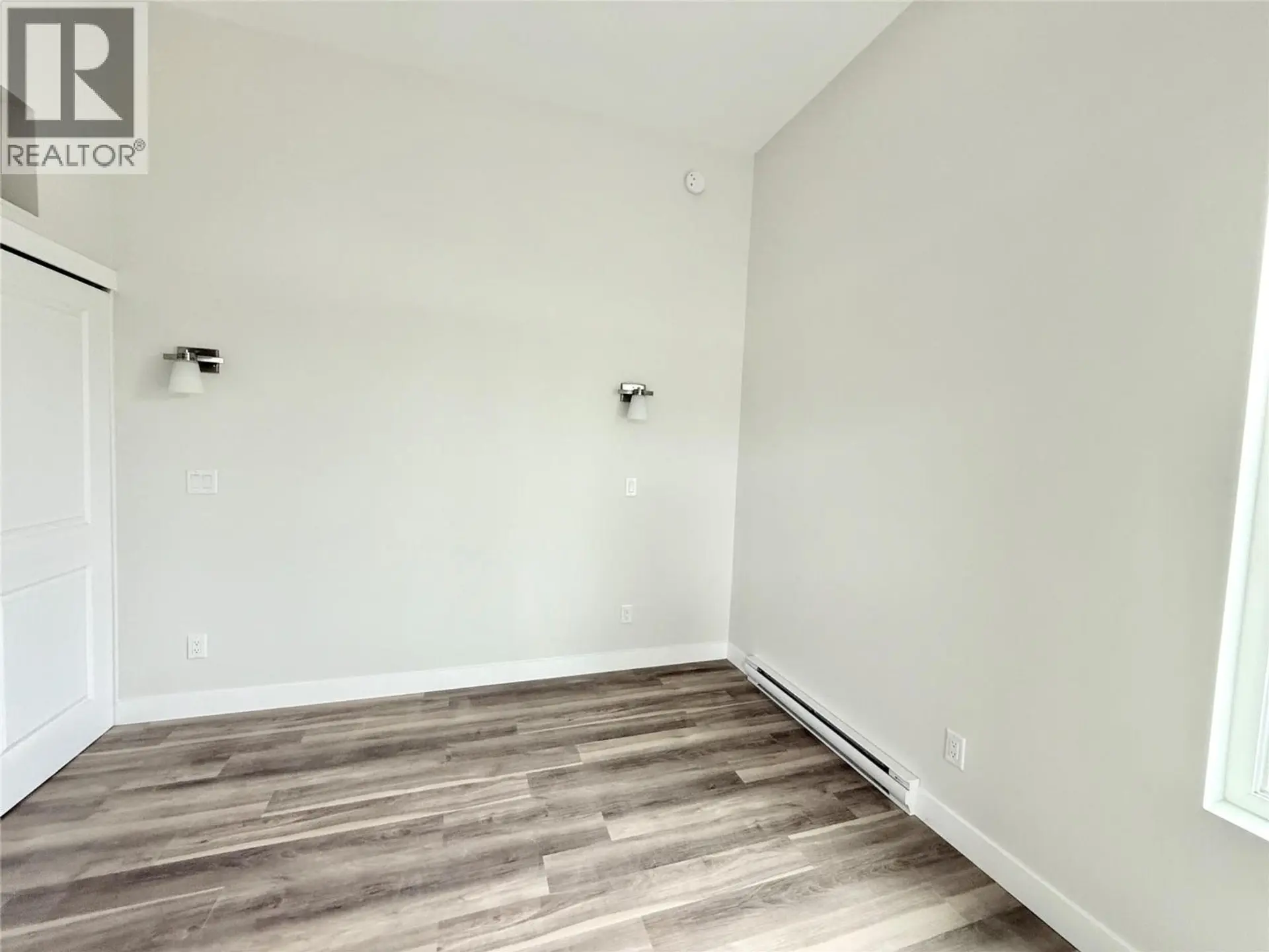 #104 937 SPILLWAY Road - Image 5