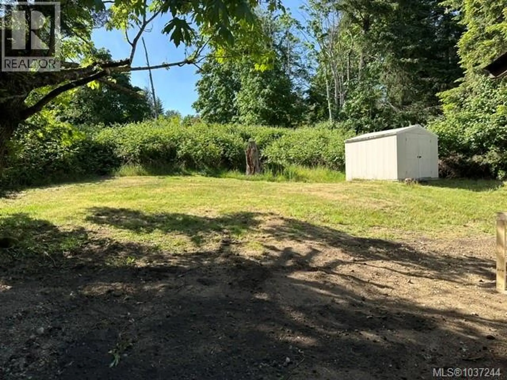 1825 Lackehaven Dr - Image 14