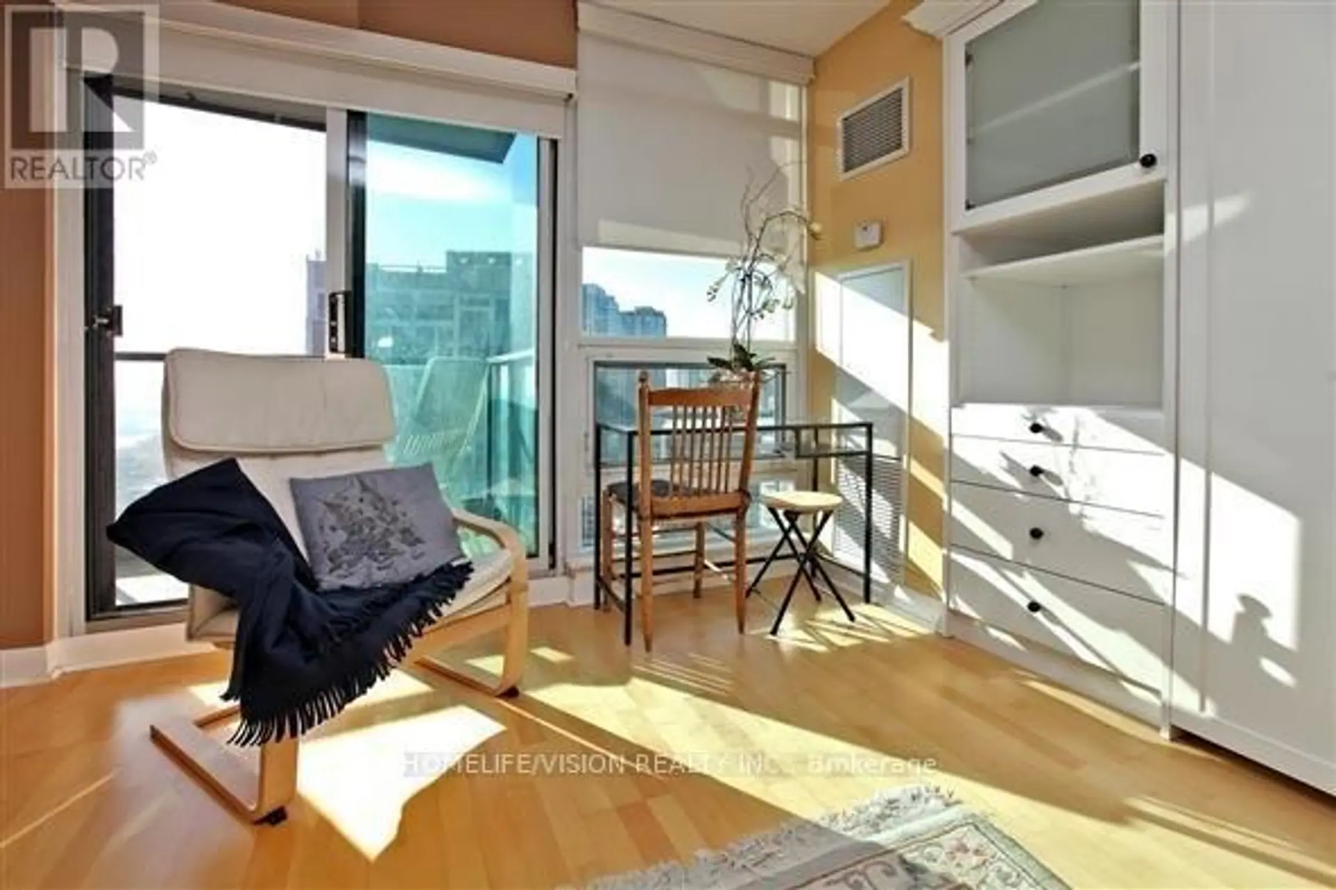 #2509 600 FLEET STREET - Image 6