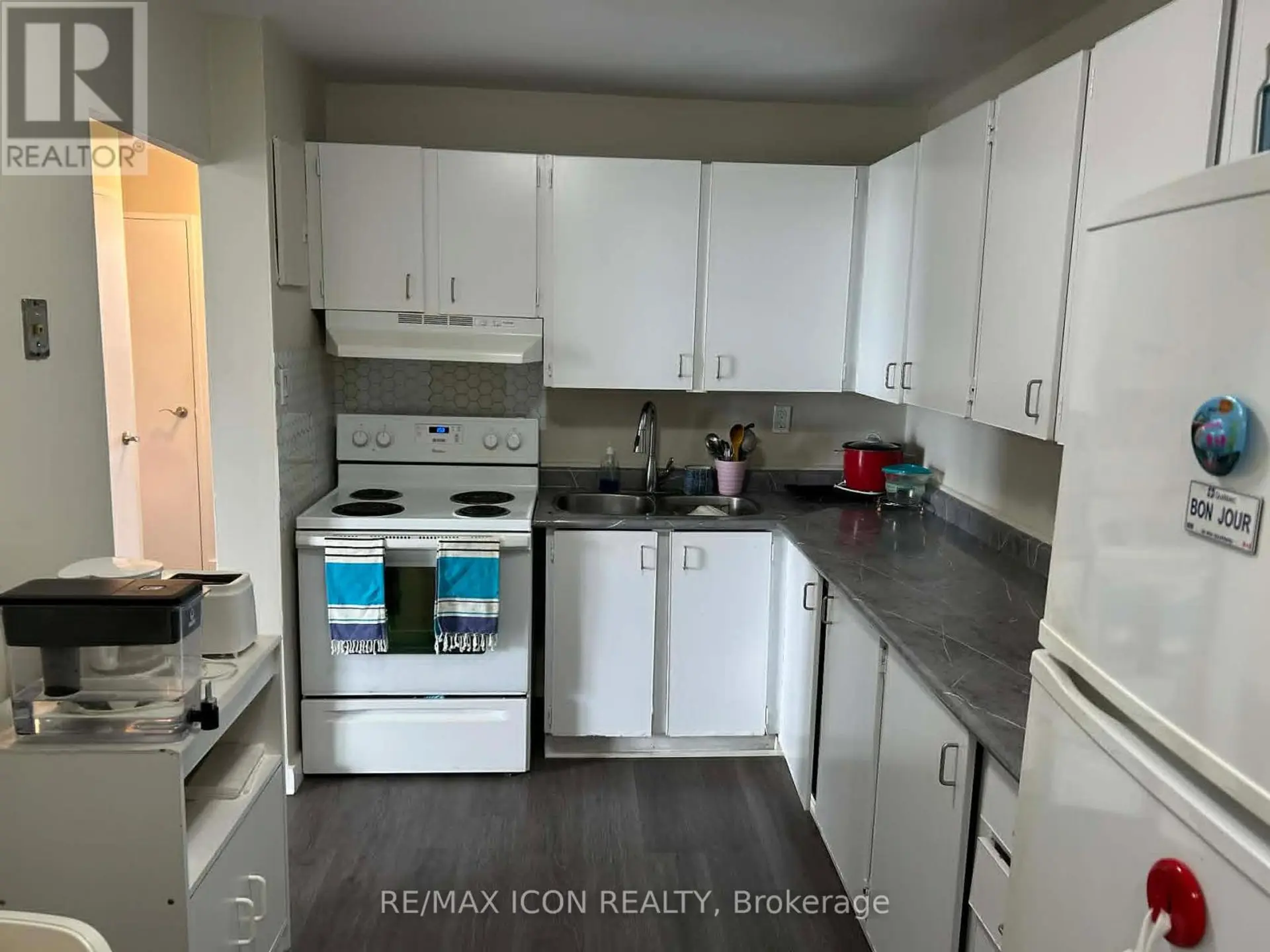 #810 573 MORNINGTON AVENUE - Image 12