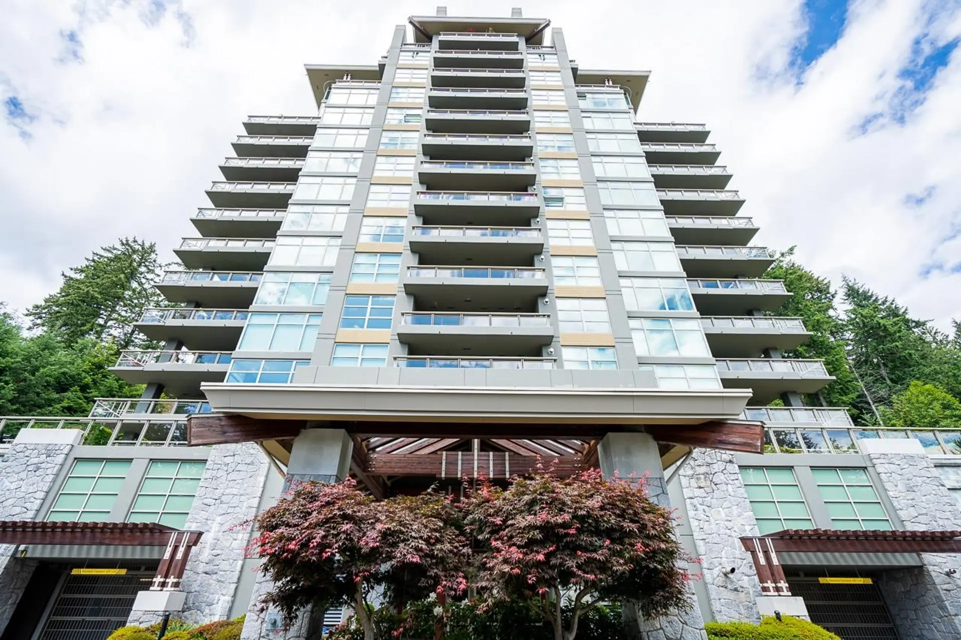 Property at #502 3335 Cypress Place, West Vancouver, BC