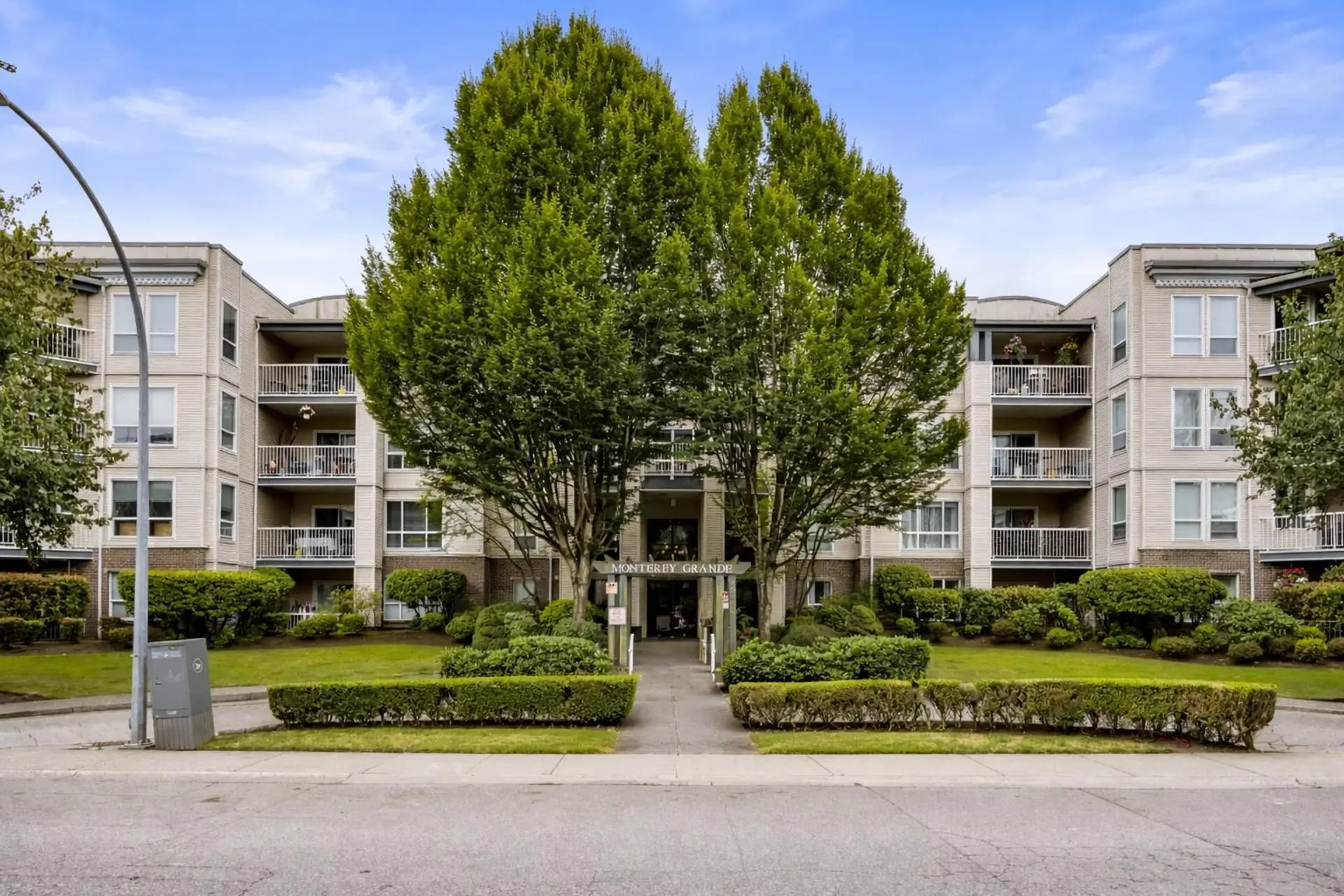 Property at #403 20200 54a Avenue, Langley, BC